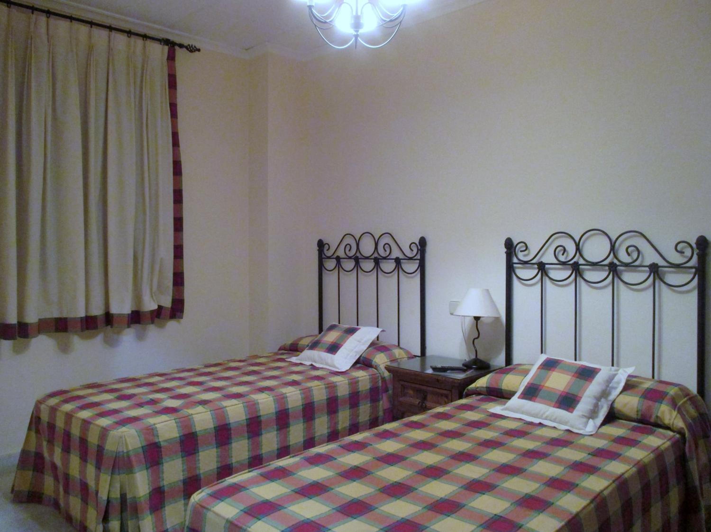 Quadruple Room with Bathroom photo 3
