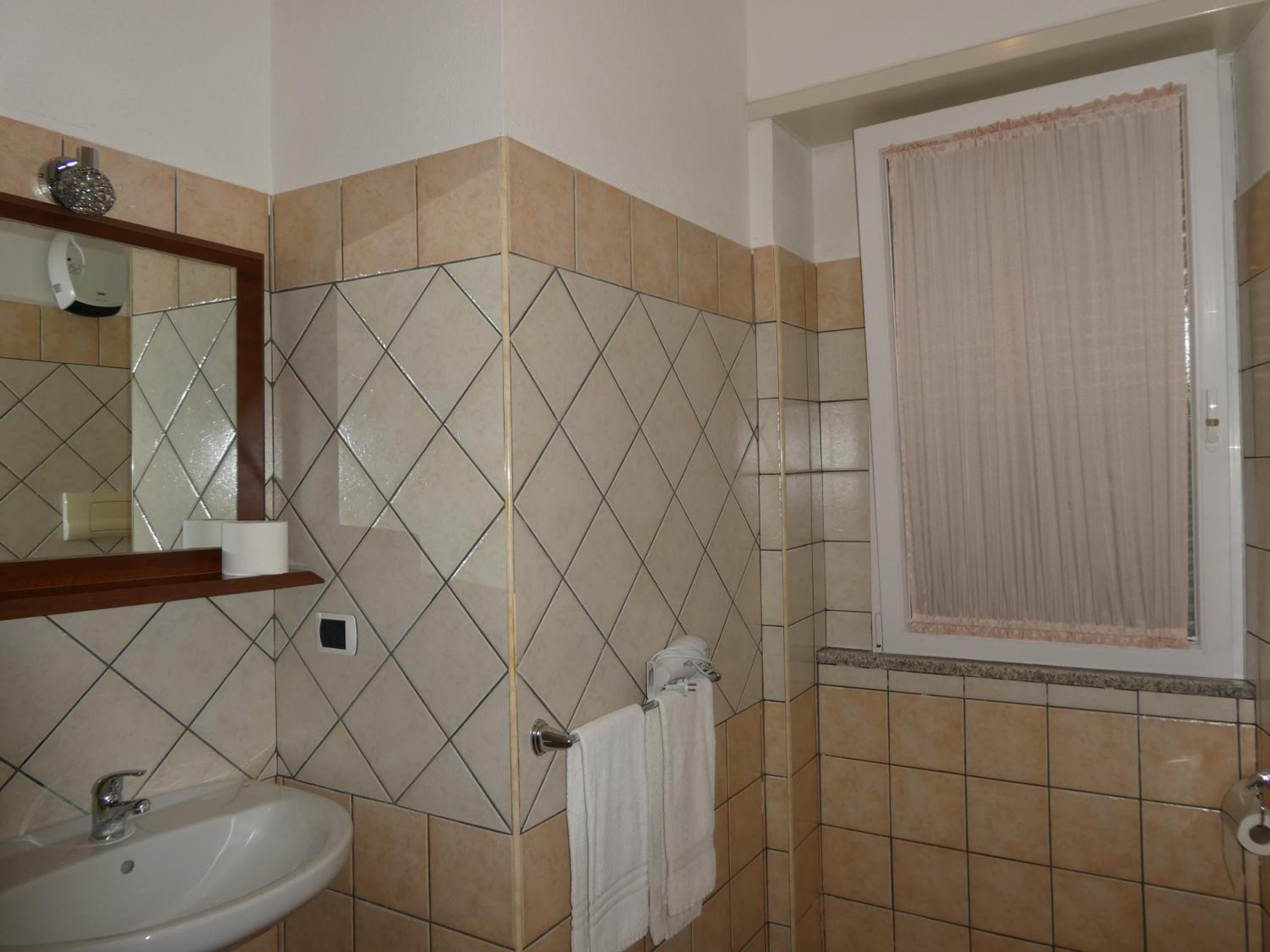 Triple Room - Photo 3
