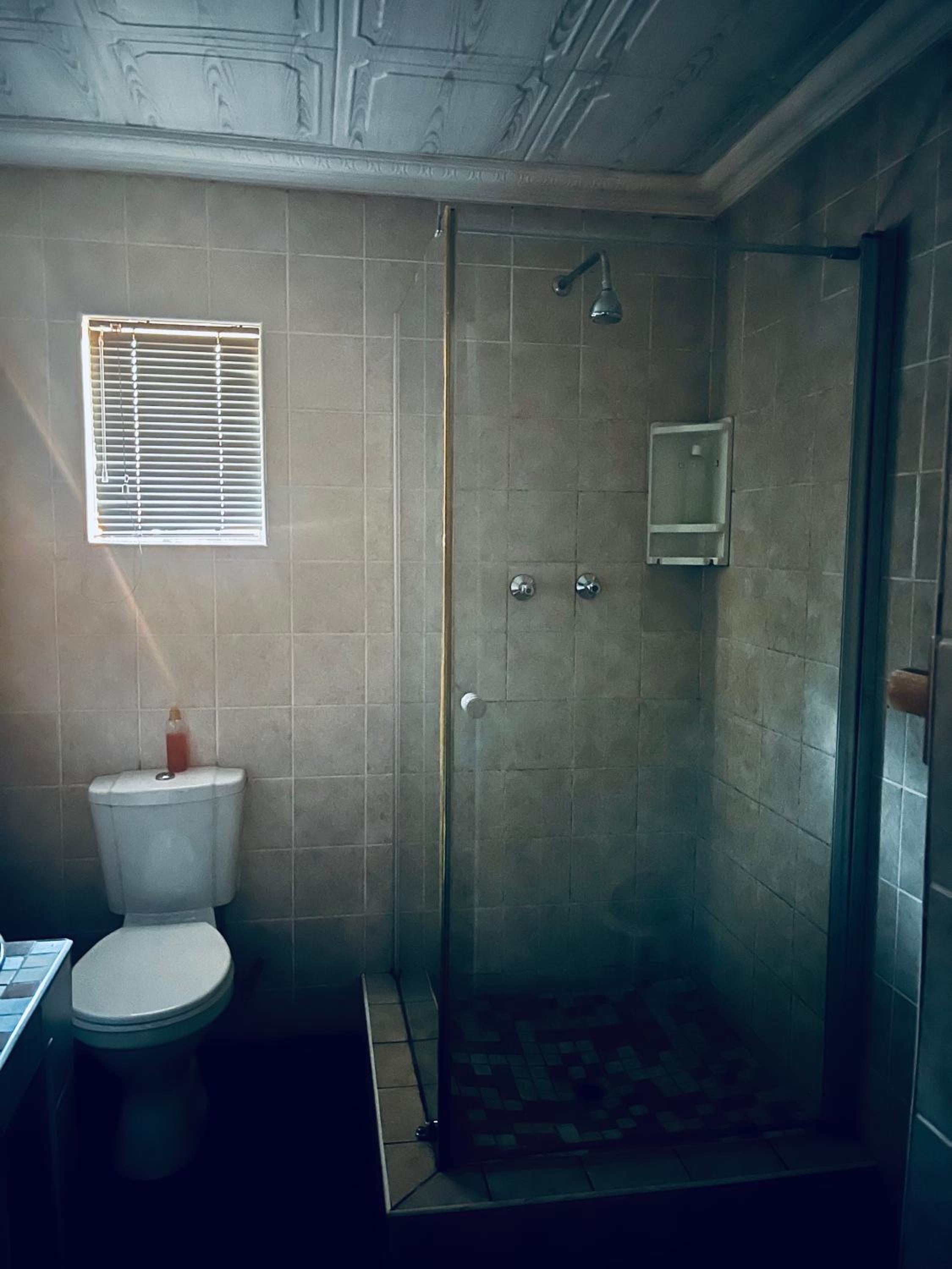 Budget Double Room - Photo 3