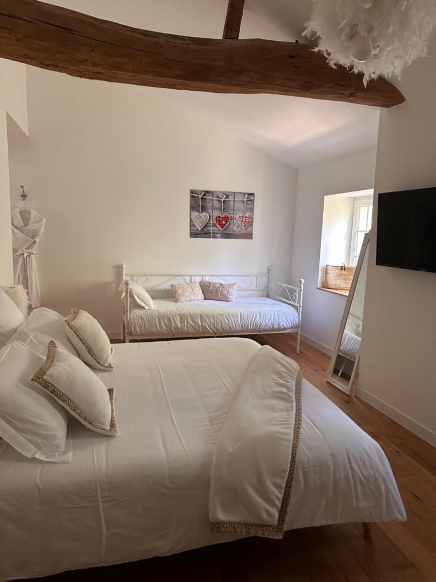 Superior Triple Room photo 2
