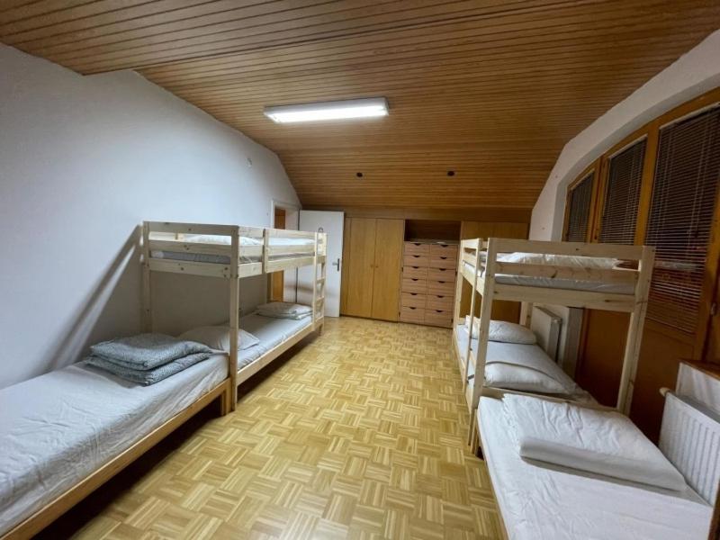 Bed in 8-Bed Mixed Dormitory Room