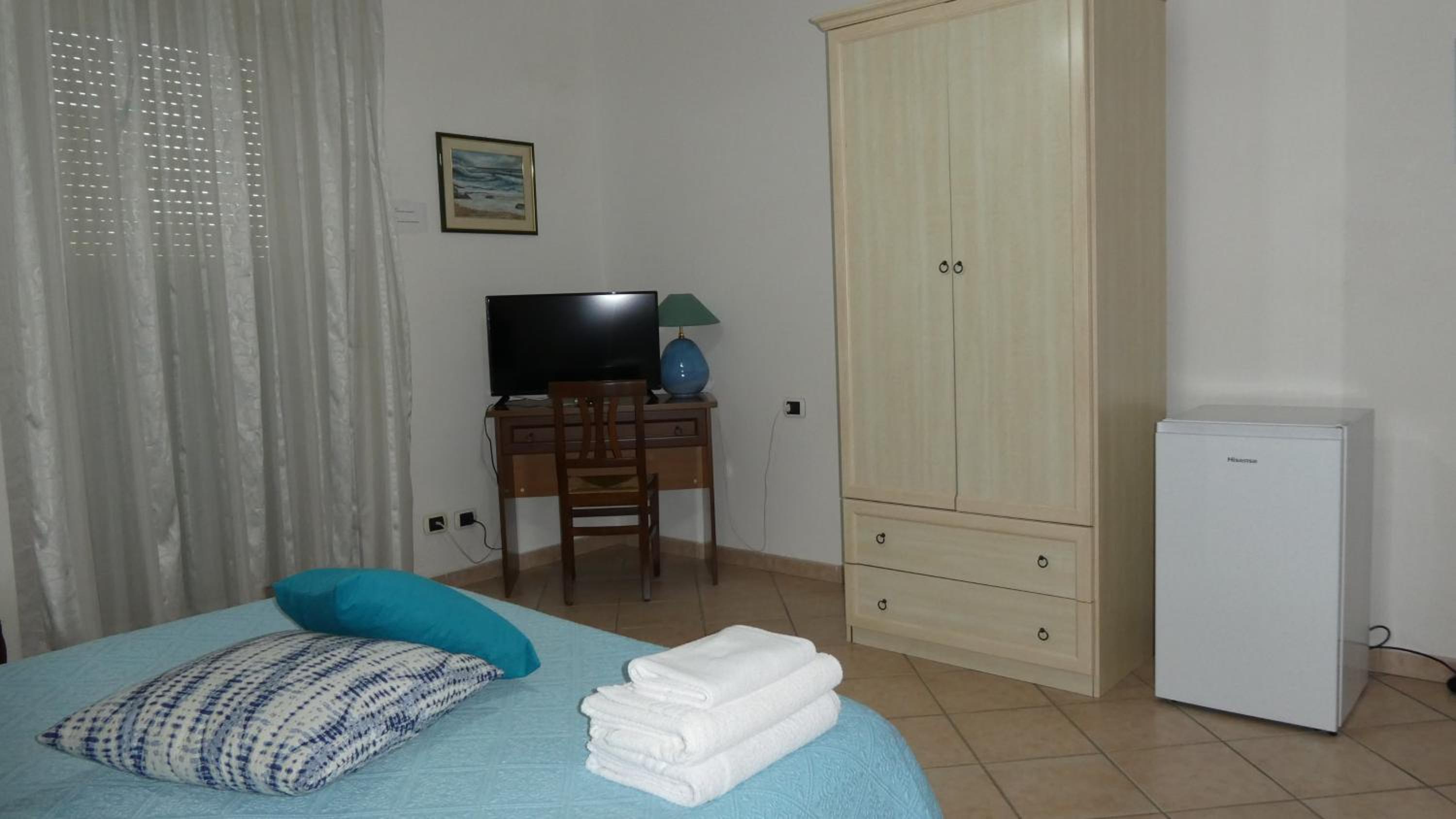 Triple Room - Photo 13