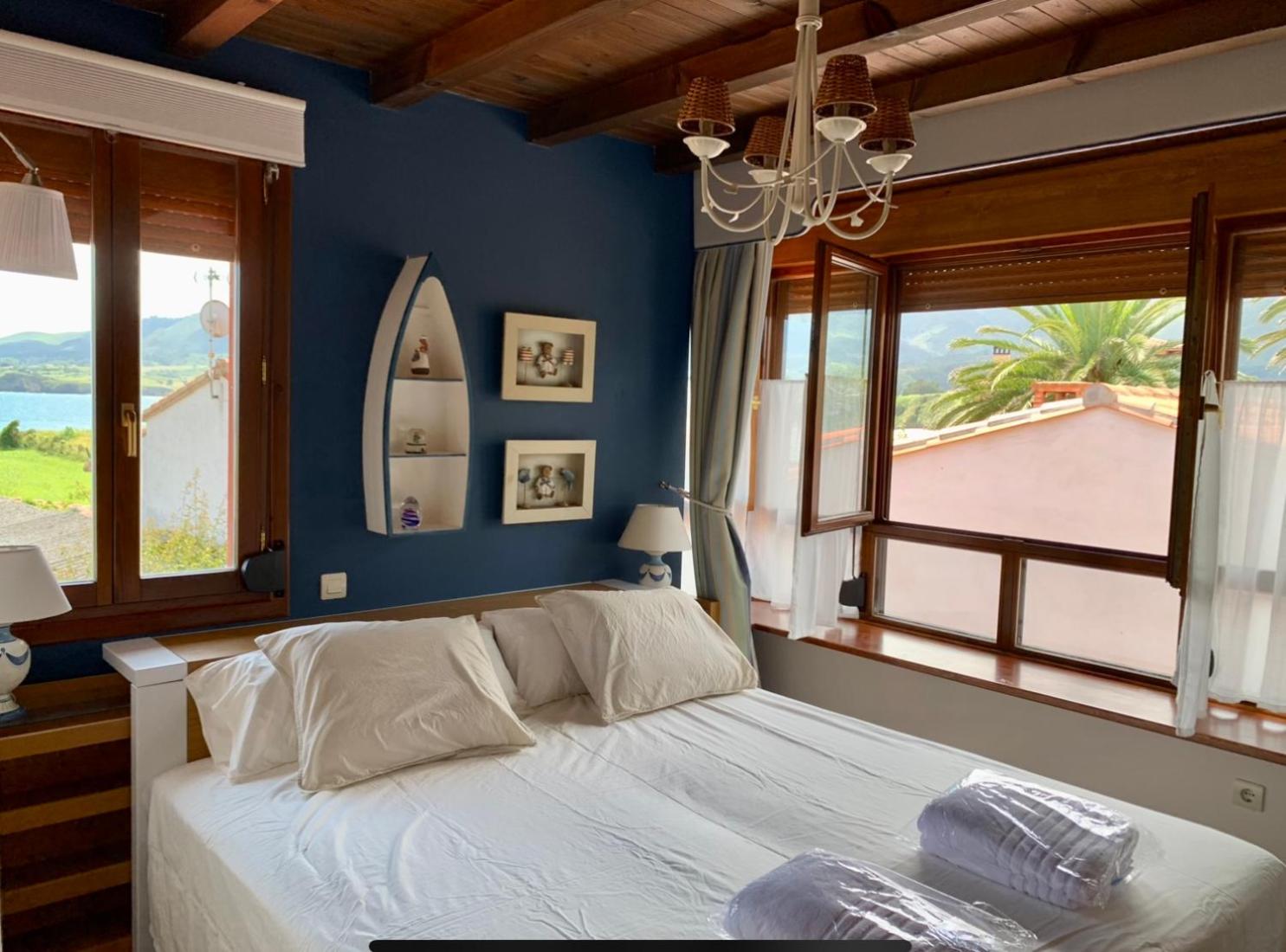 Villa photo 2