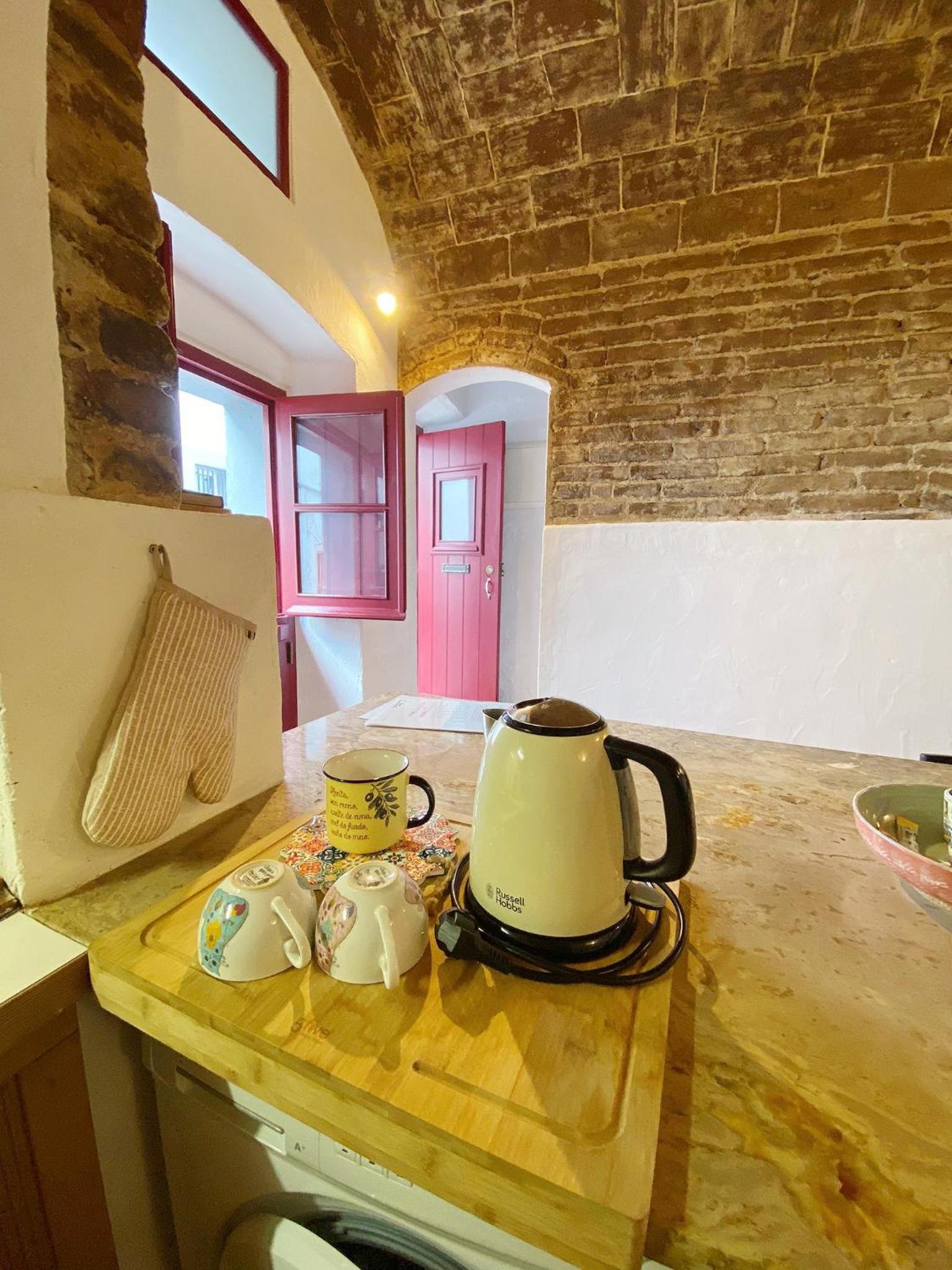 One-Bedroom House - Photo 5