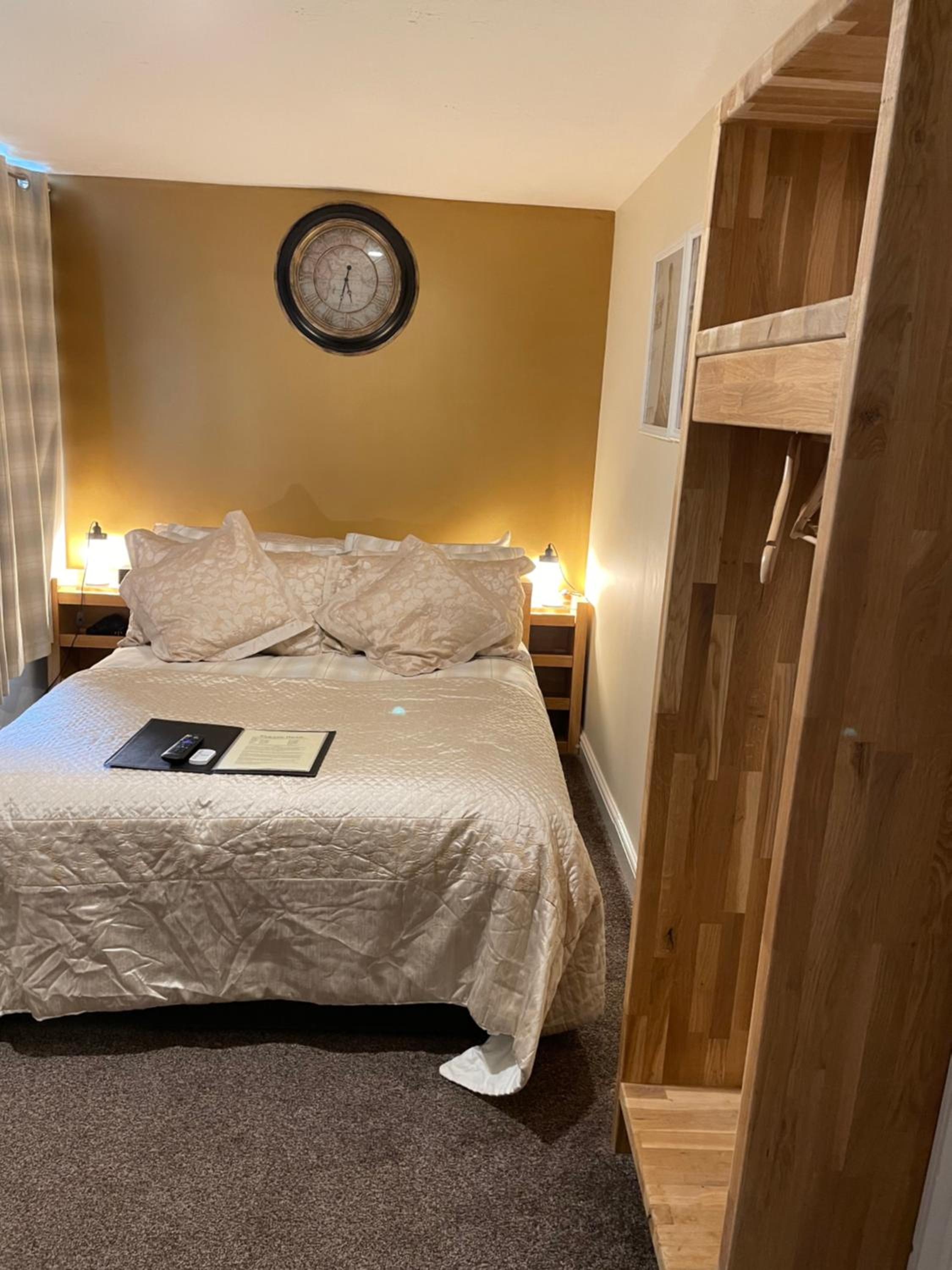 Double Room - First Floor photo 3