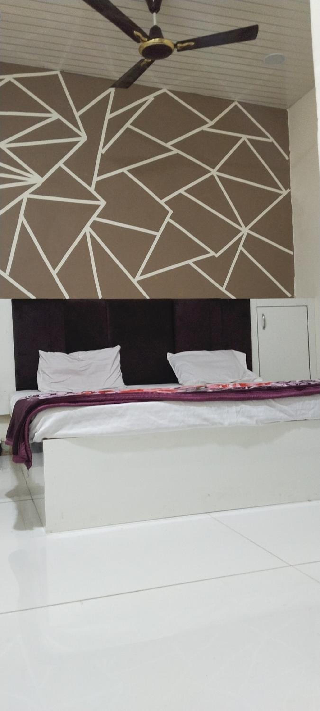 Double Room With Private Bathroom photo 1