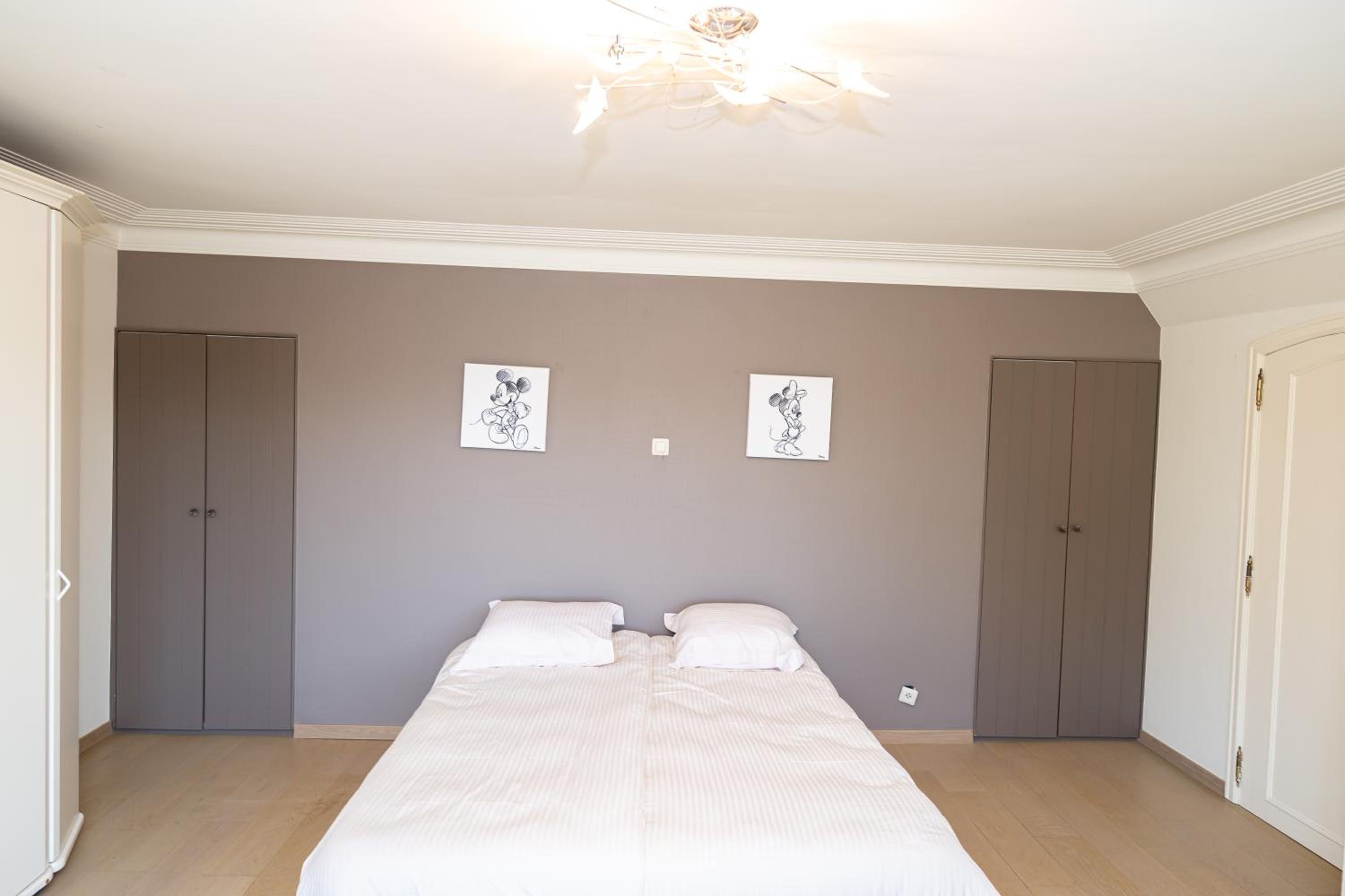 Villa photo 1