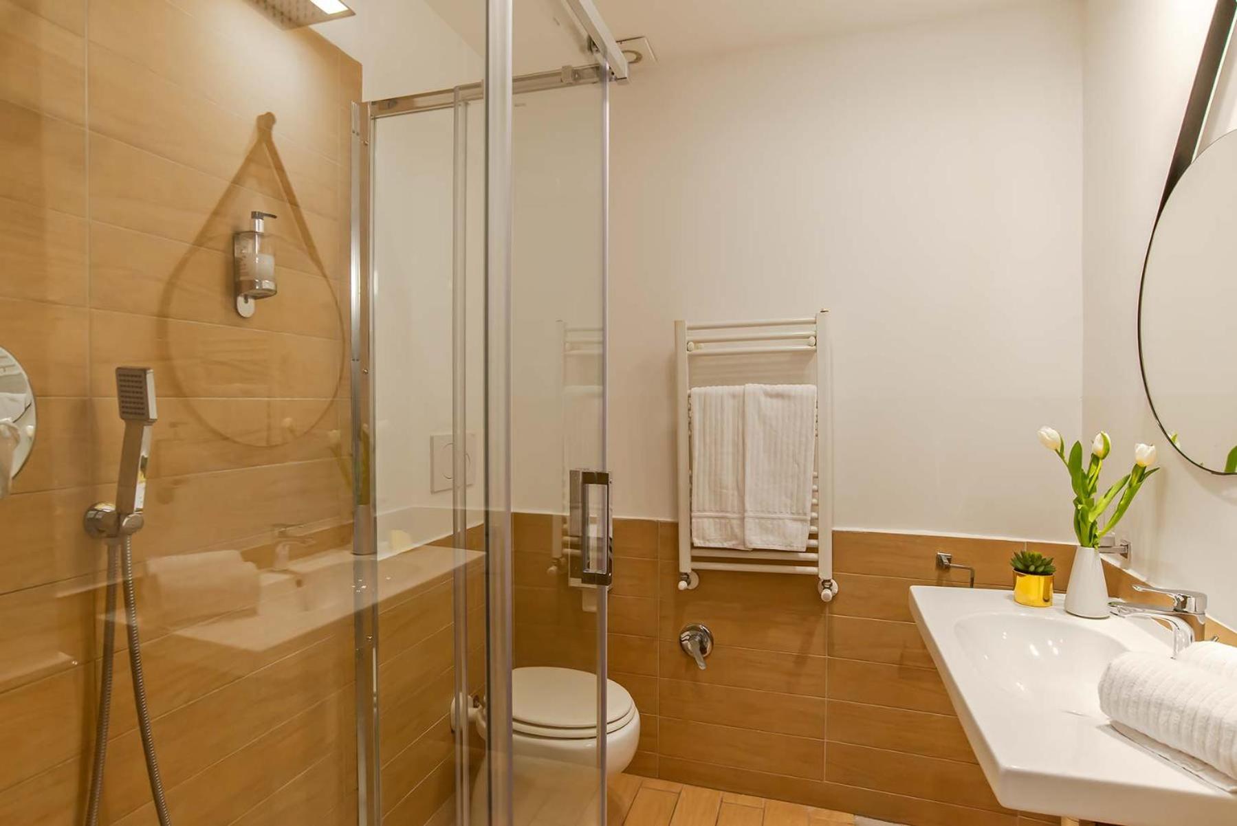 Double or Twin Room photo 2