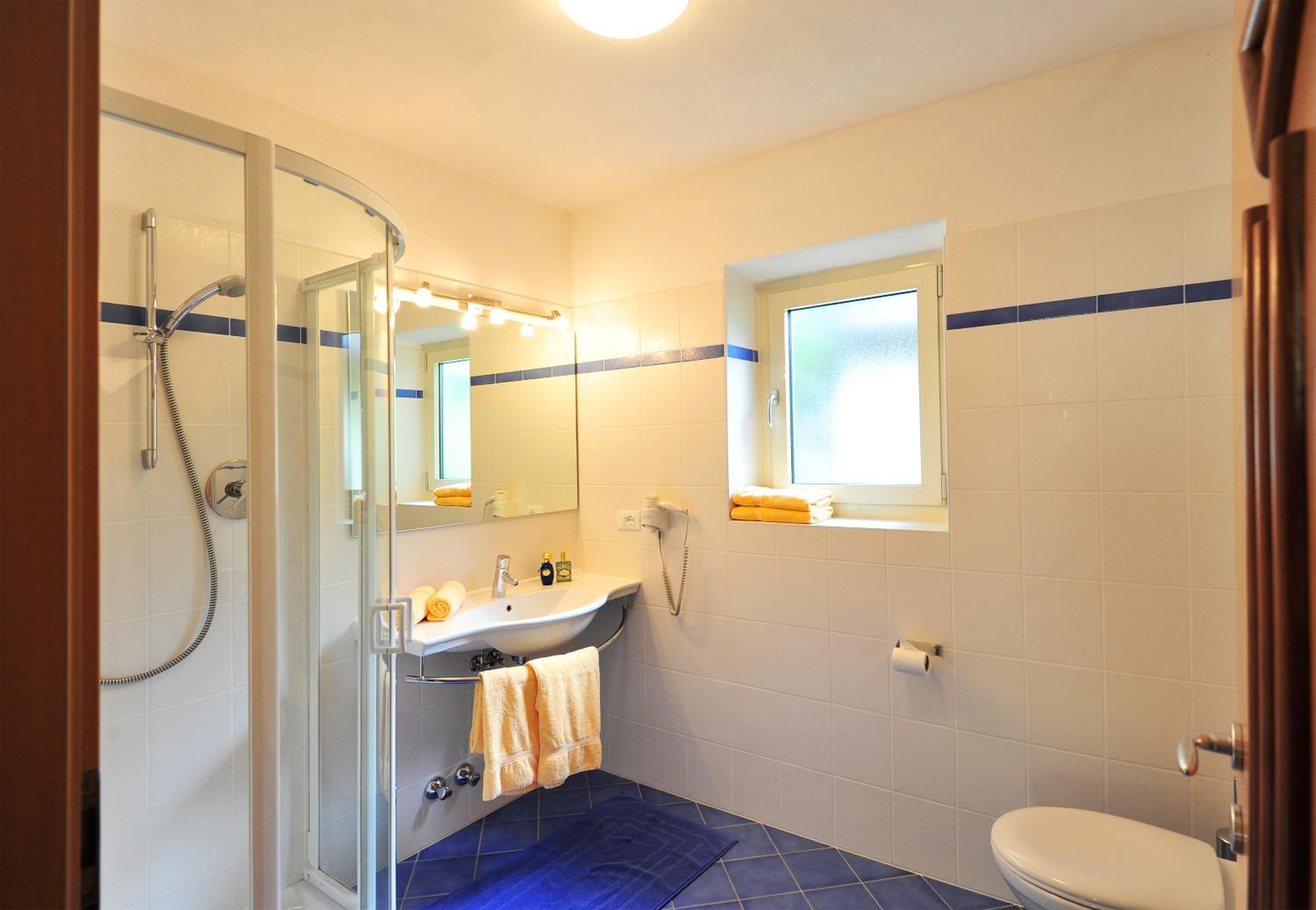 One-Bedroom Apartment with Garden View photo 3
