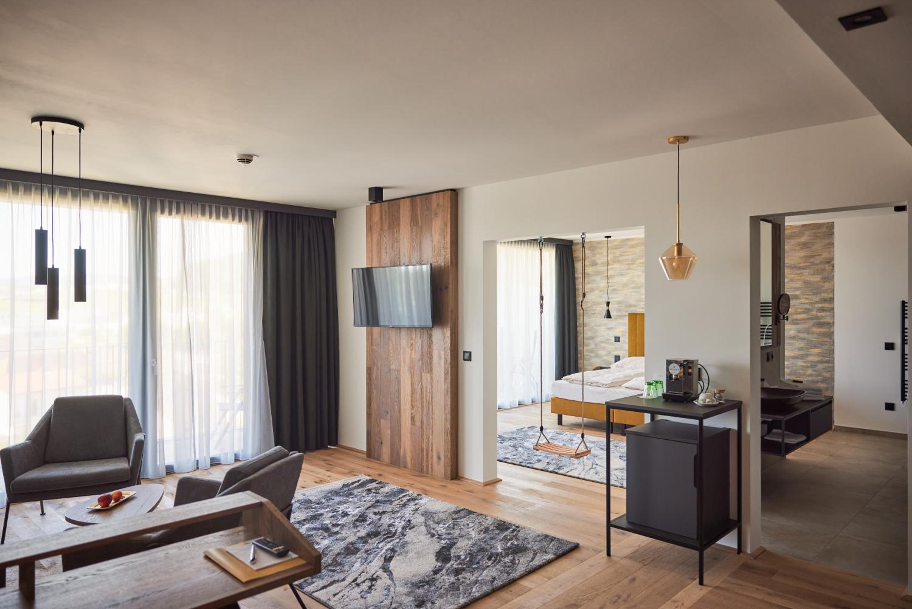 Deluxe Suite