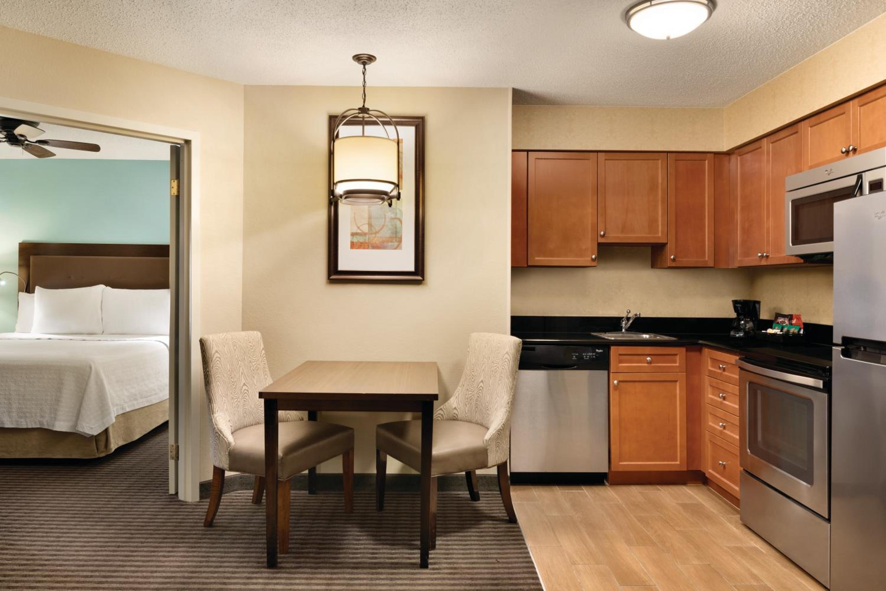 Two-Bedroom King Suite - Non-Smoking - Photo 2