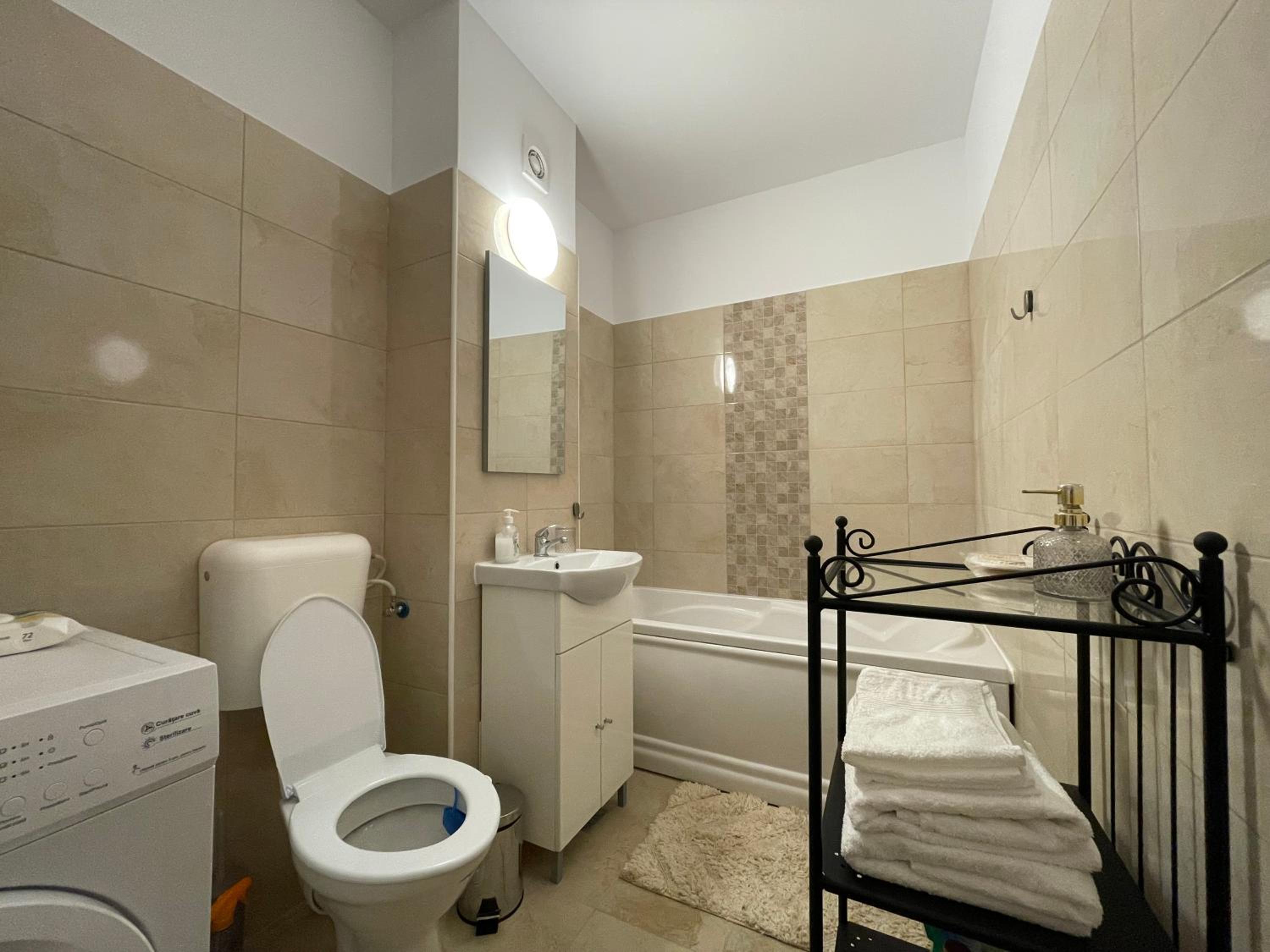 One-Bedroom Apartment photo 2