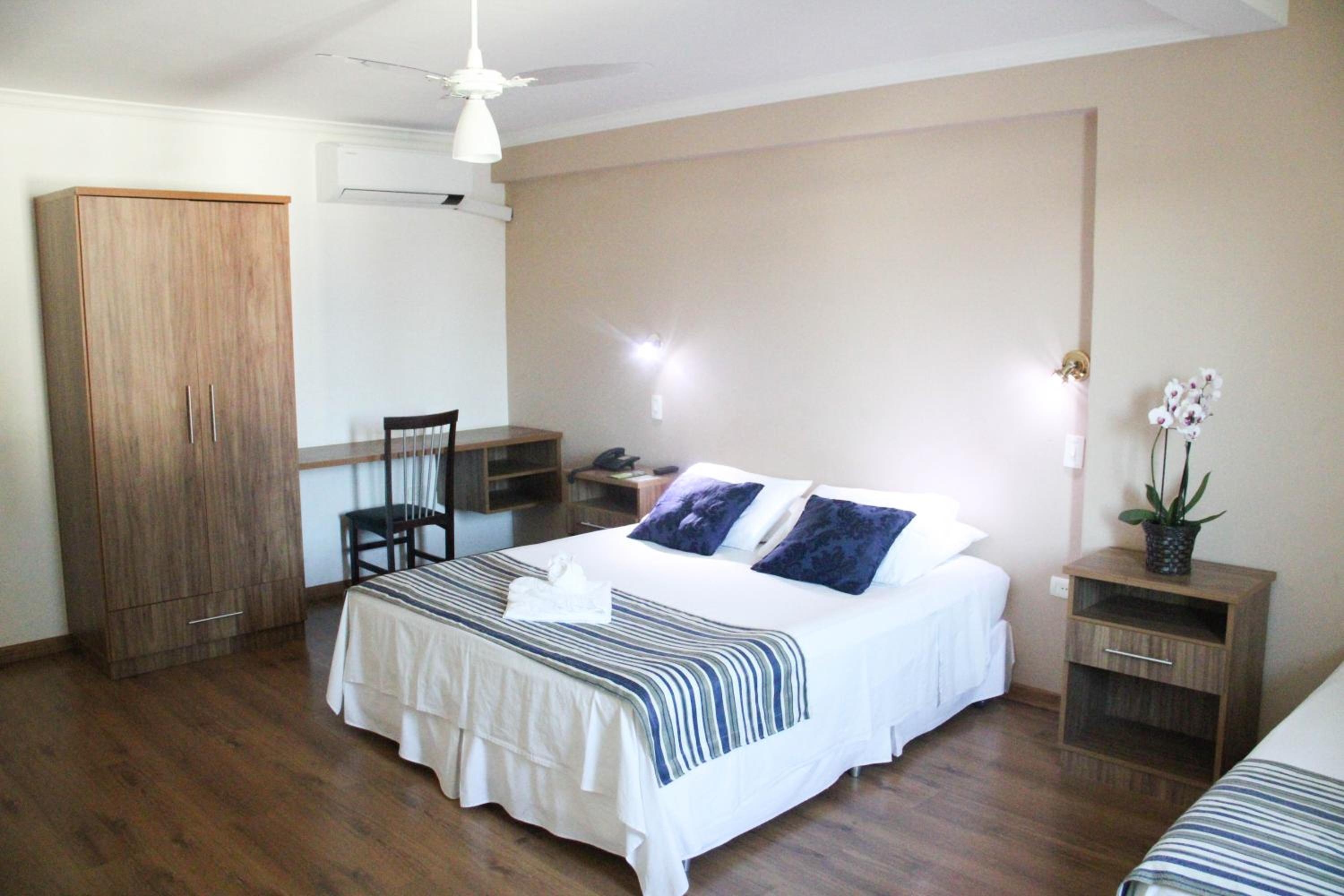 Premium Suite with Air Conditioning photo 1