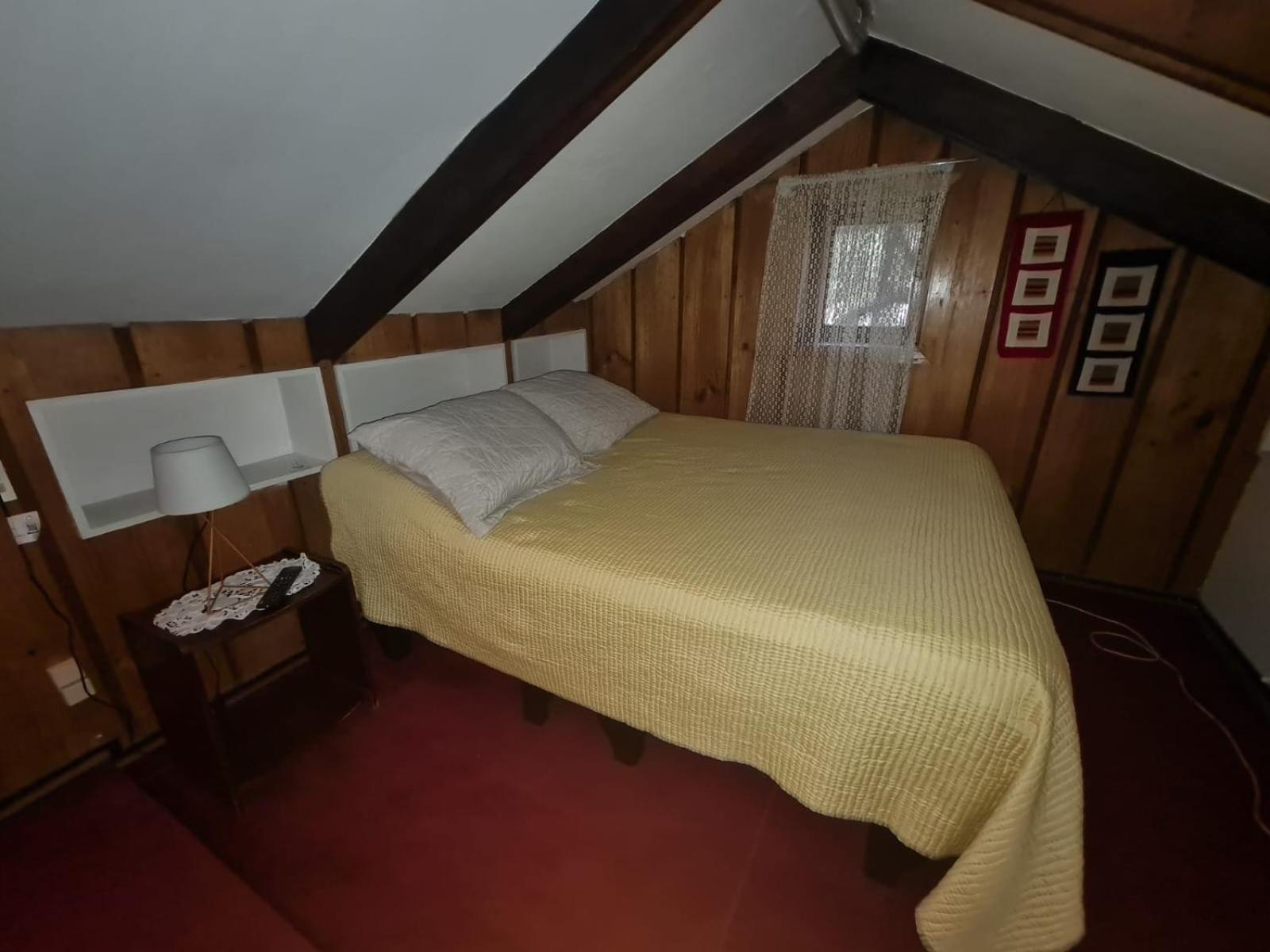 Queen Room photo 1