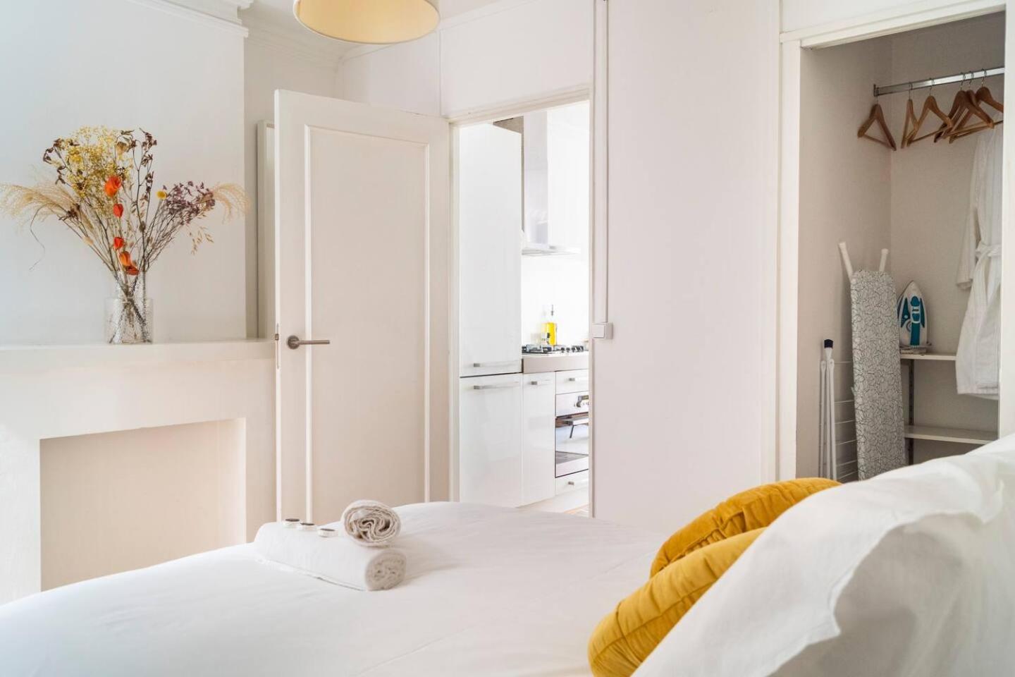 Deluxe King Suite photo 1