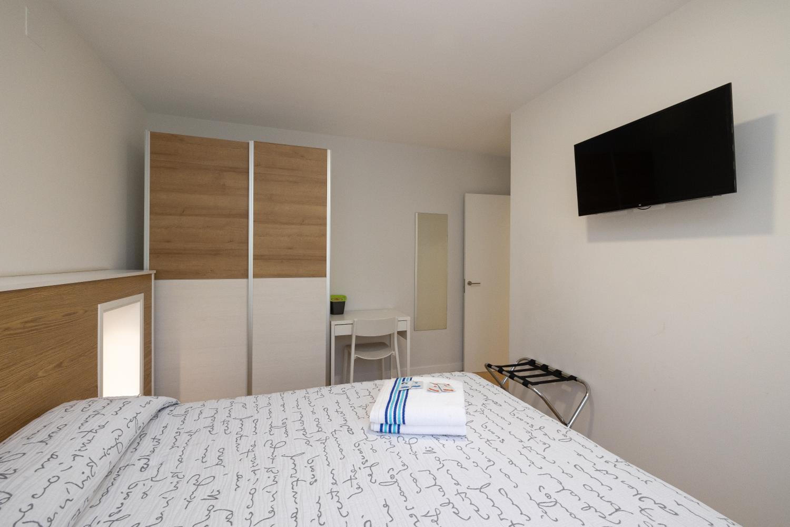 Apartment photo 2