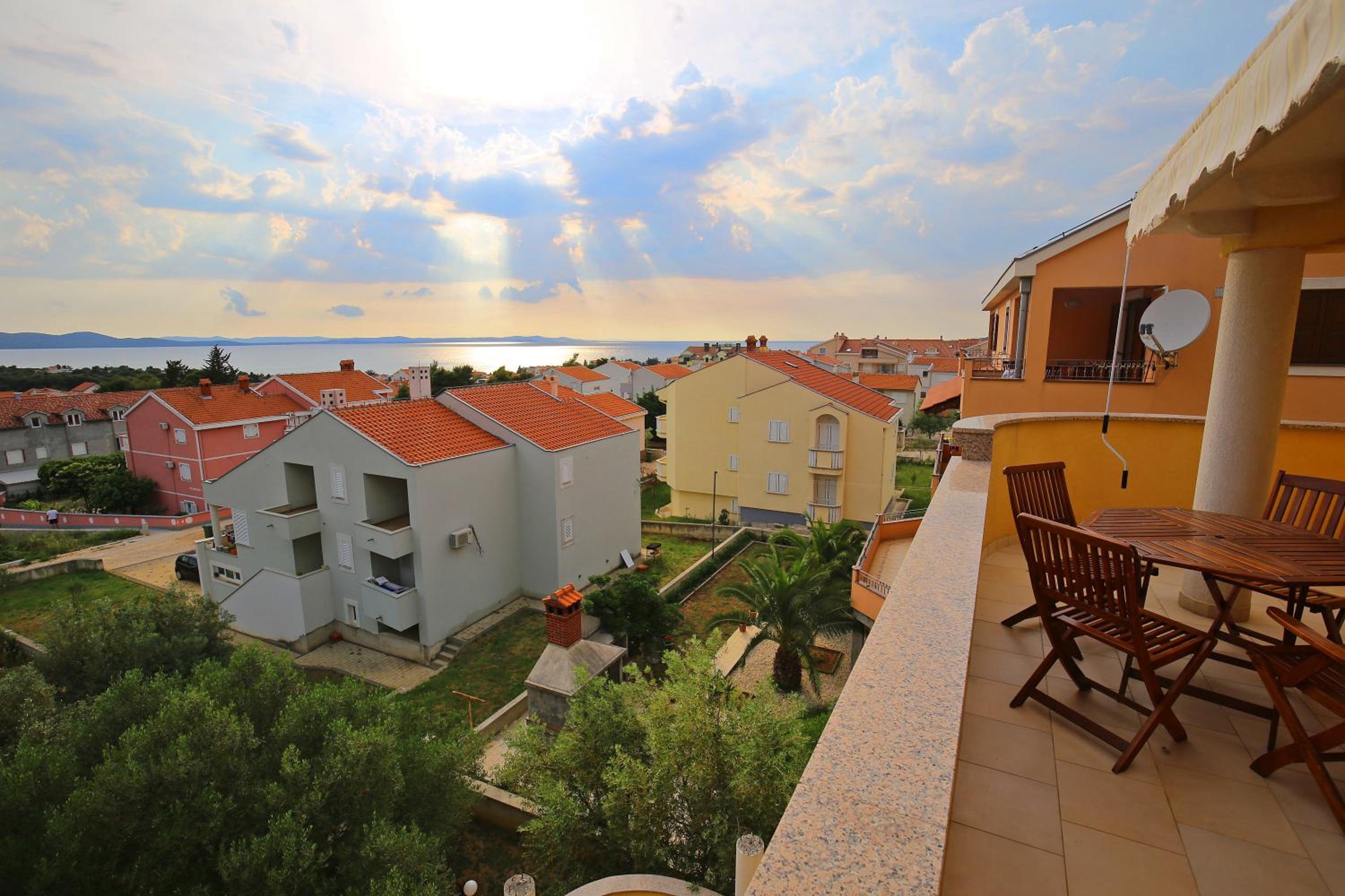Comfort One-Bedroom Apartment with Terrace and Sea View (4 Adults)  photo 2