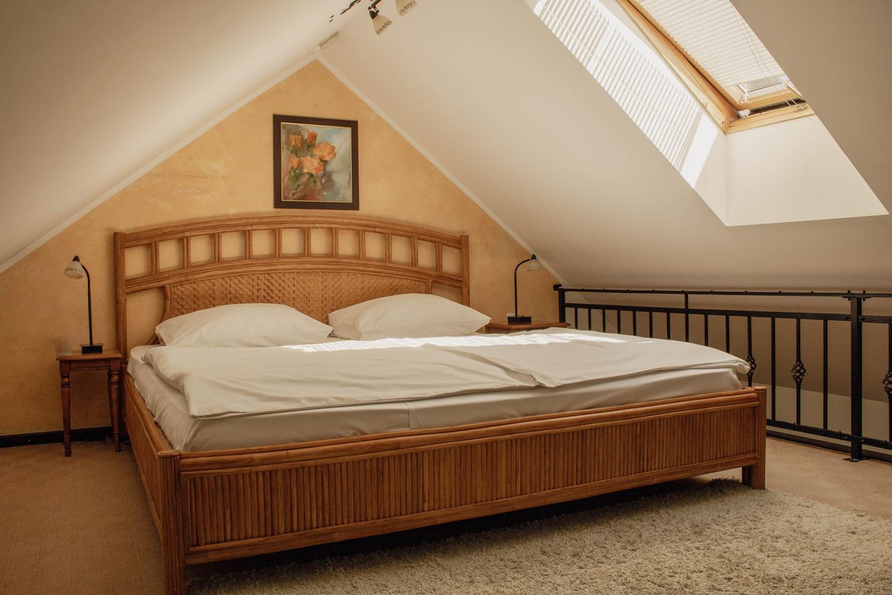 Studio Apartment - Photo 7
