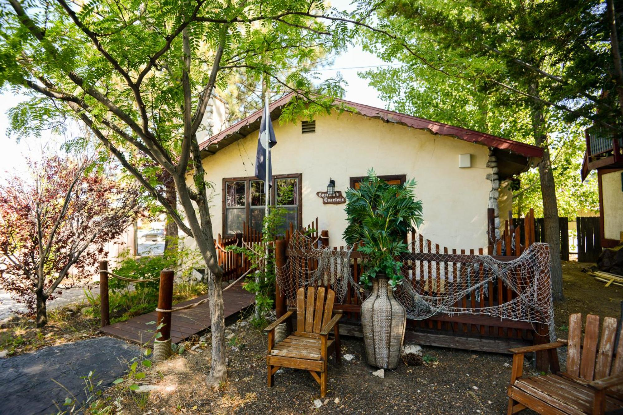 Captains Quarters photo 3