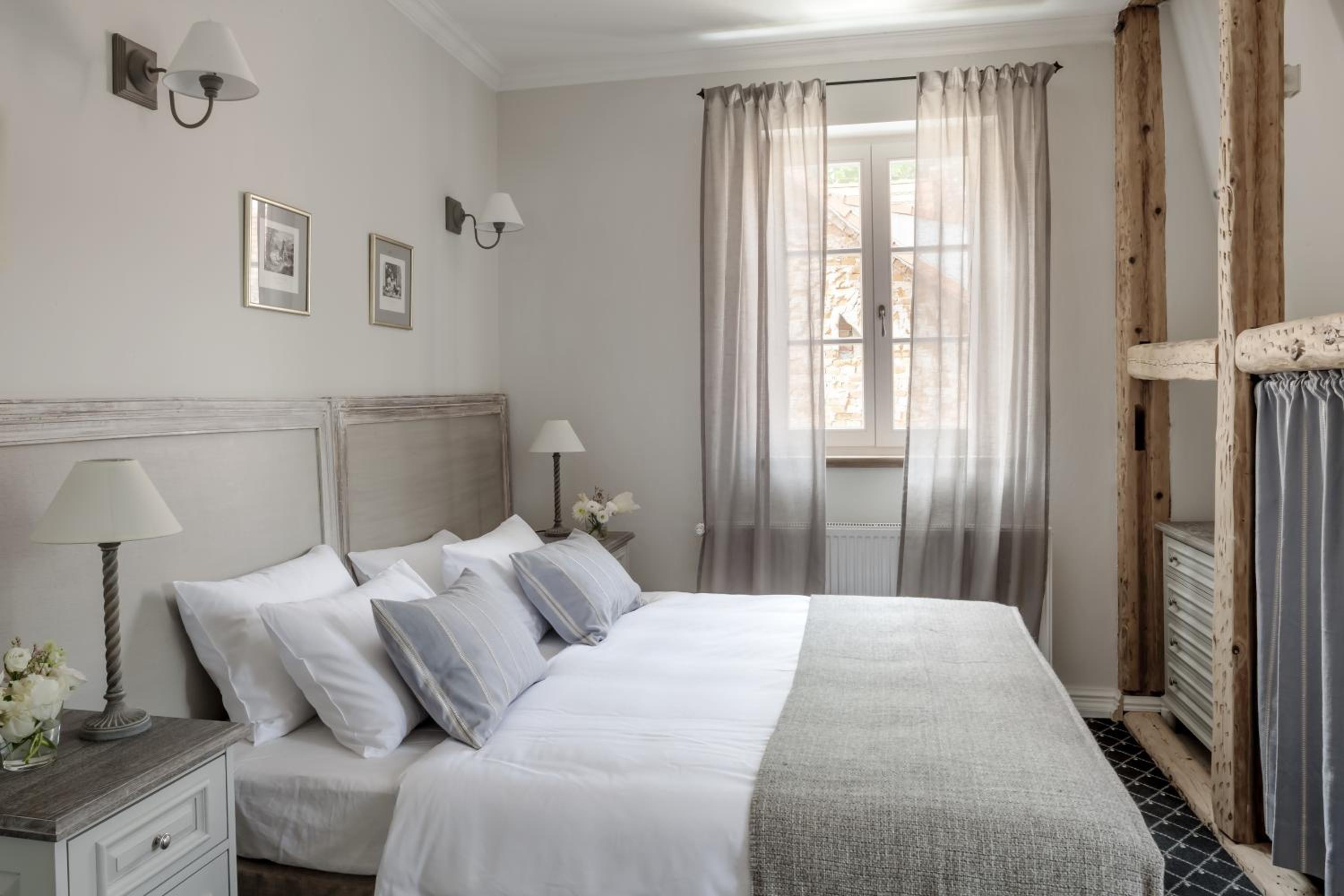 Double or Twin Room - Photo 4