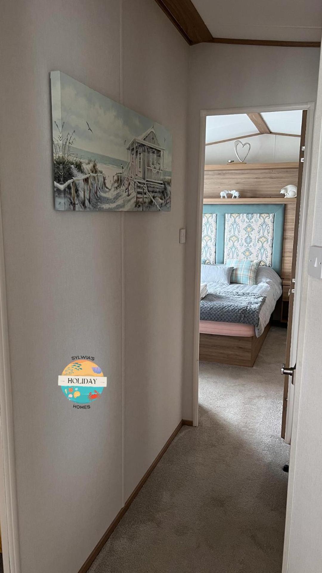 Caravan photo 2
