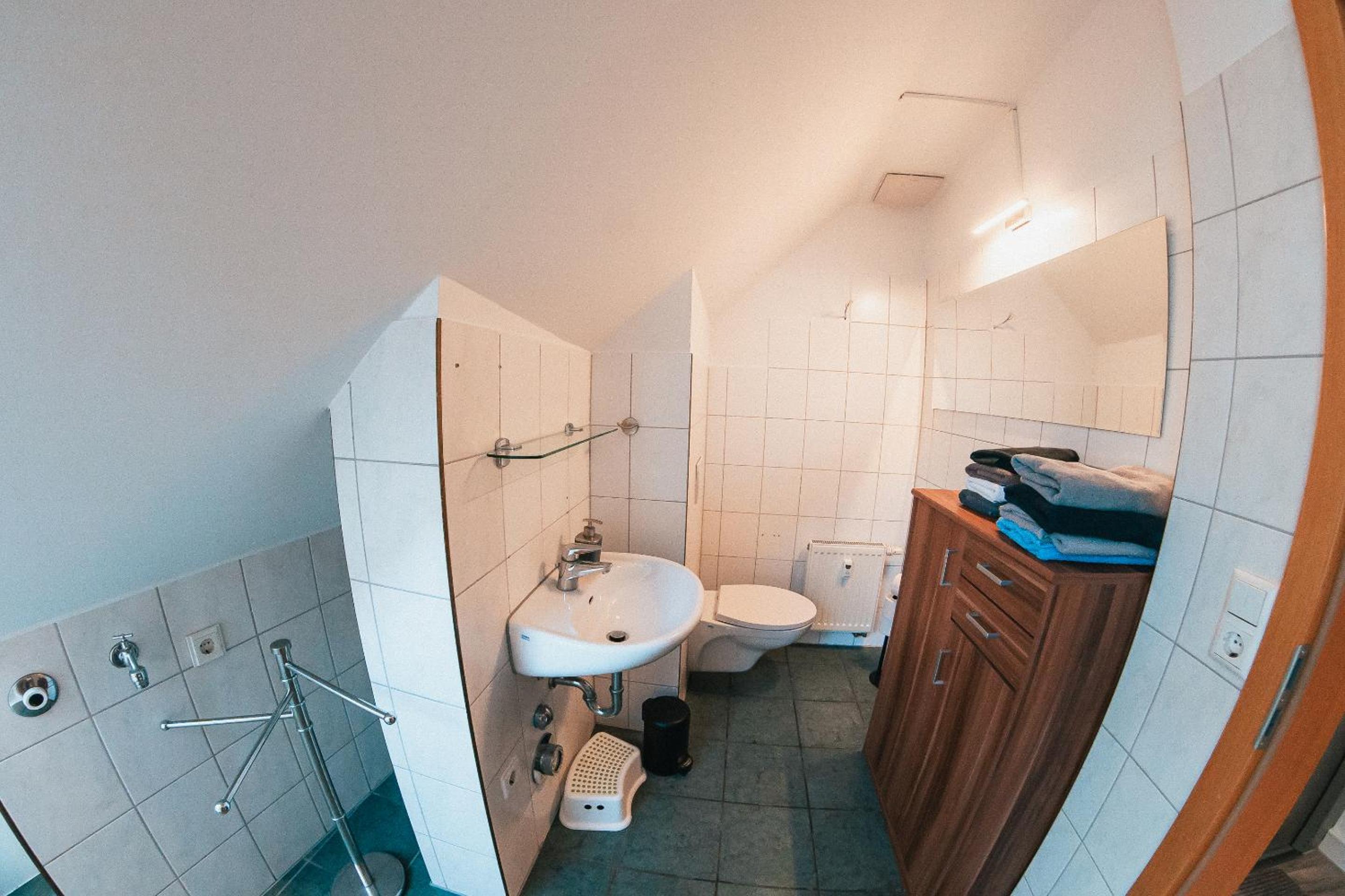 One-Bedroom Suite - Photo 6