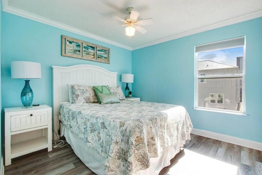 Two-Bedroom Apartment photo 2