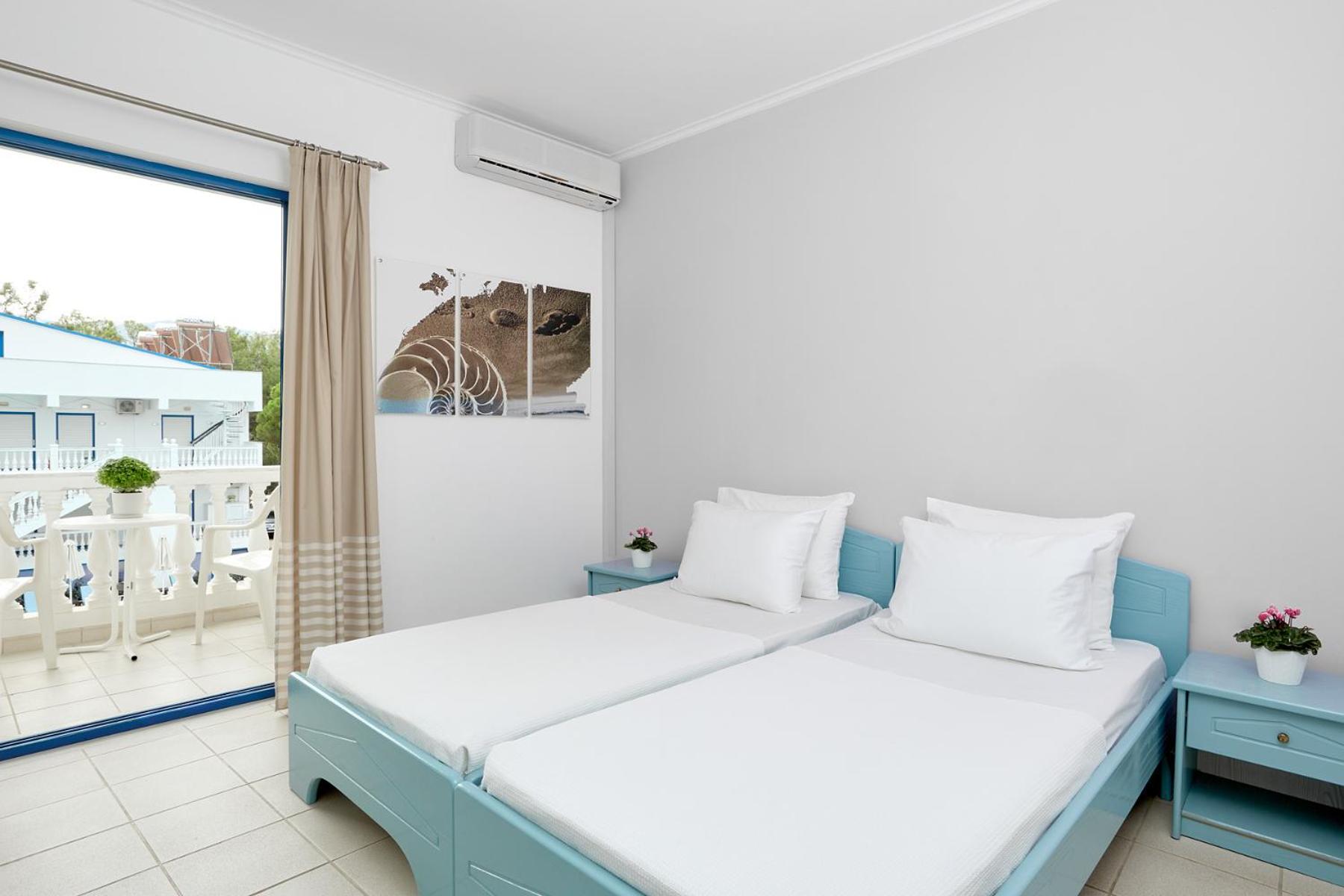 Double Room with Pool View