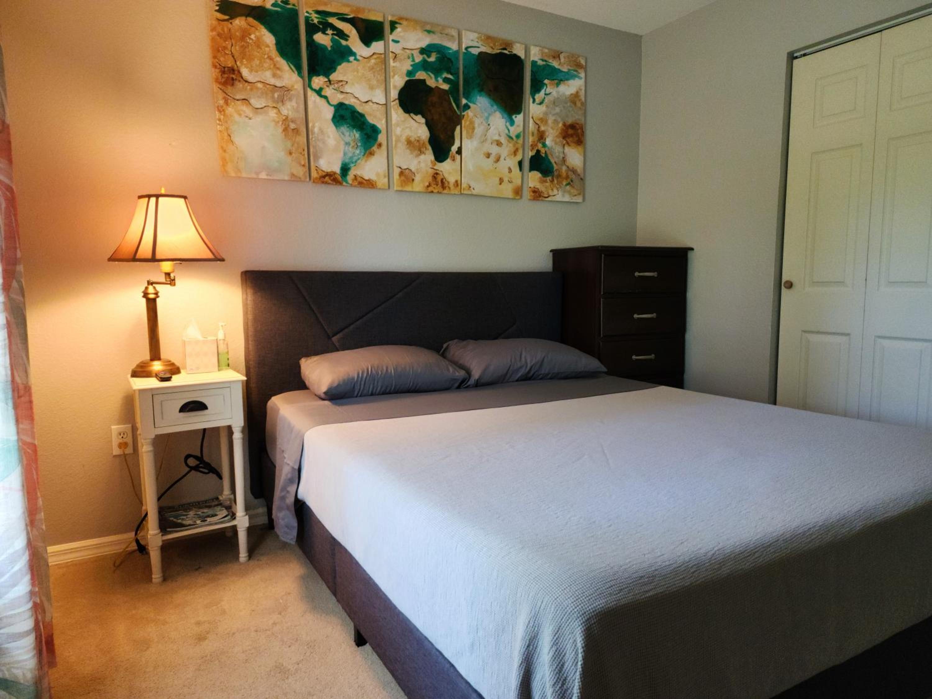 Single Room with Private External Bathroom photo 1