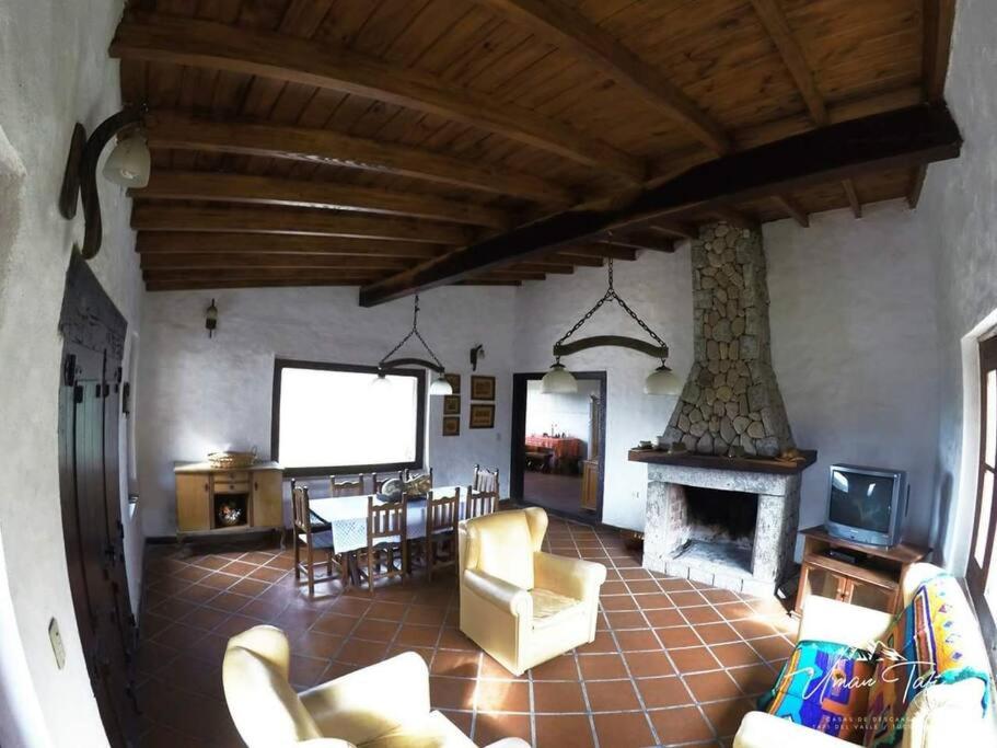 Four-Bedroom House photo 1