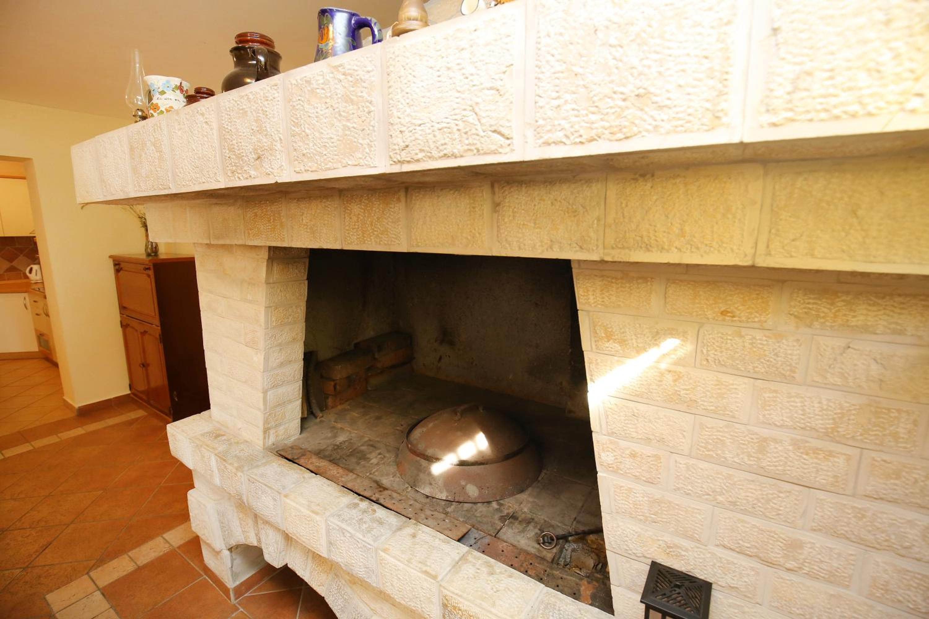 Comfort Two-Bedroom Apartment with Private Garden and BBQ photo 2