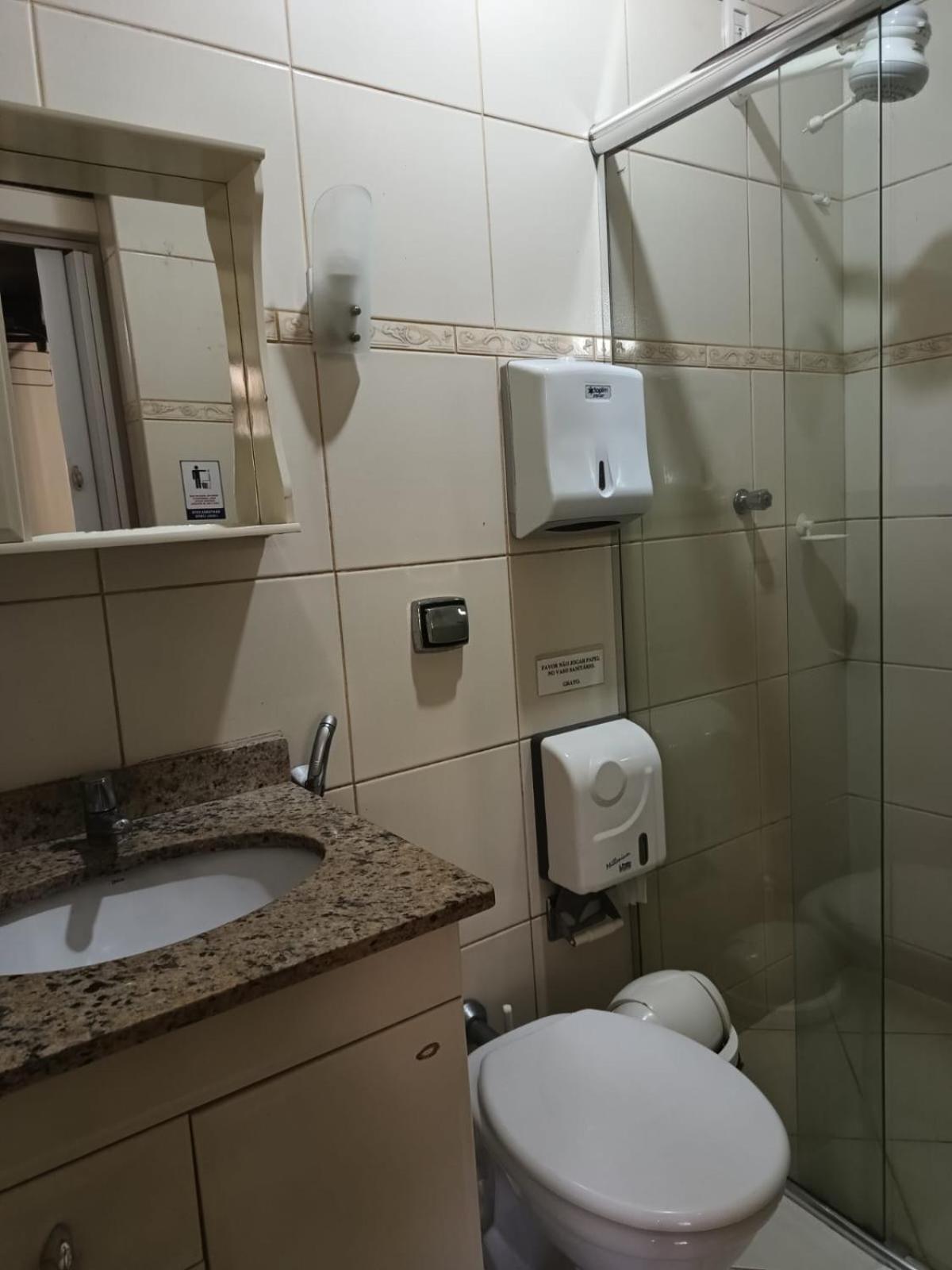 Single Room with Private Bathroom photo 2