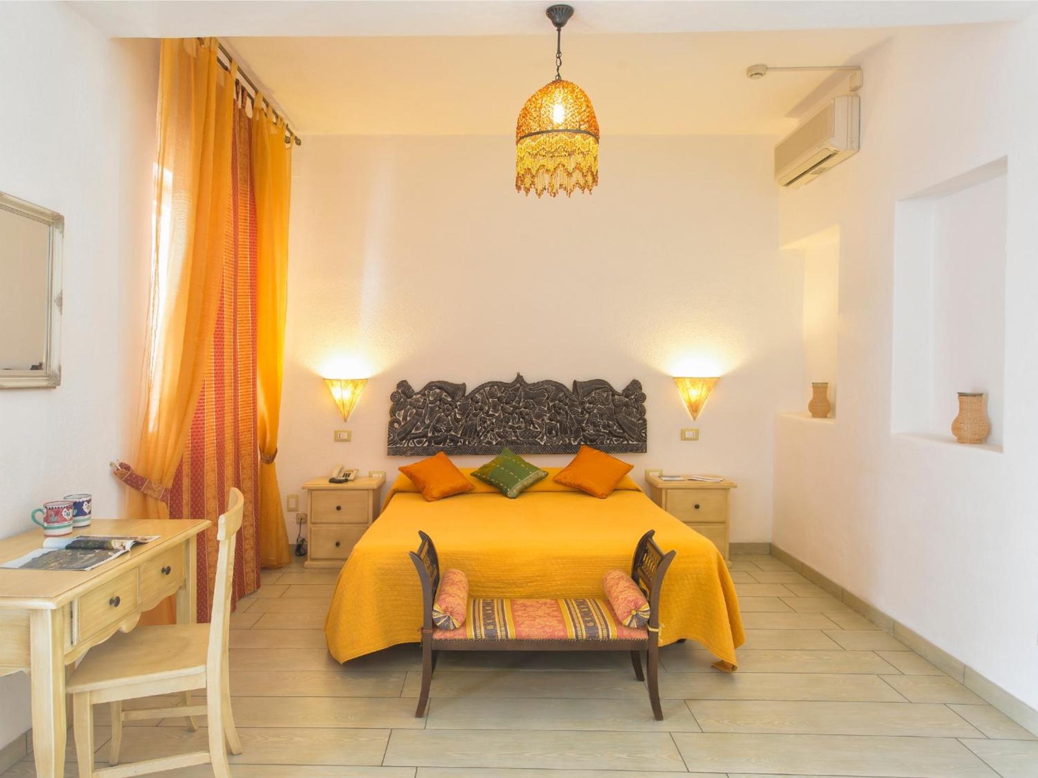 Standard Double Room - Photo 2