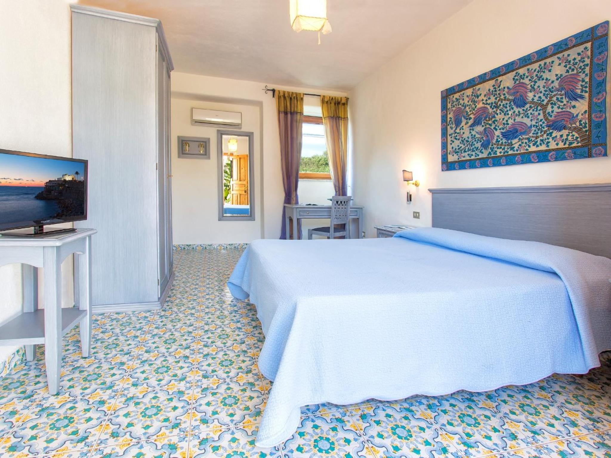 Double Room with Partial Sea View