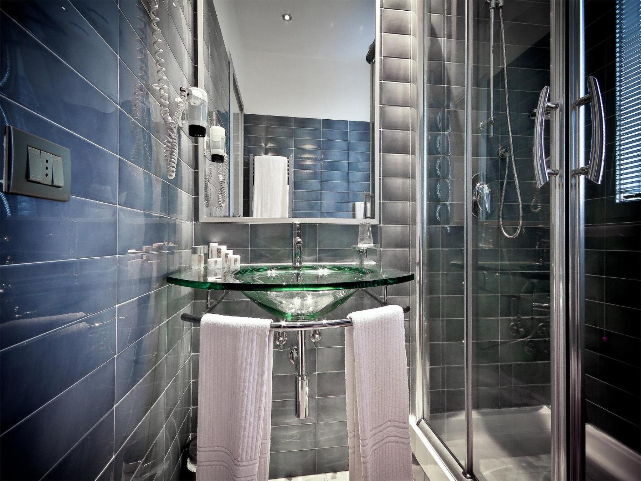 Classic Double or Twin Room with Spa Access photo 3