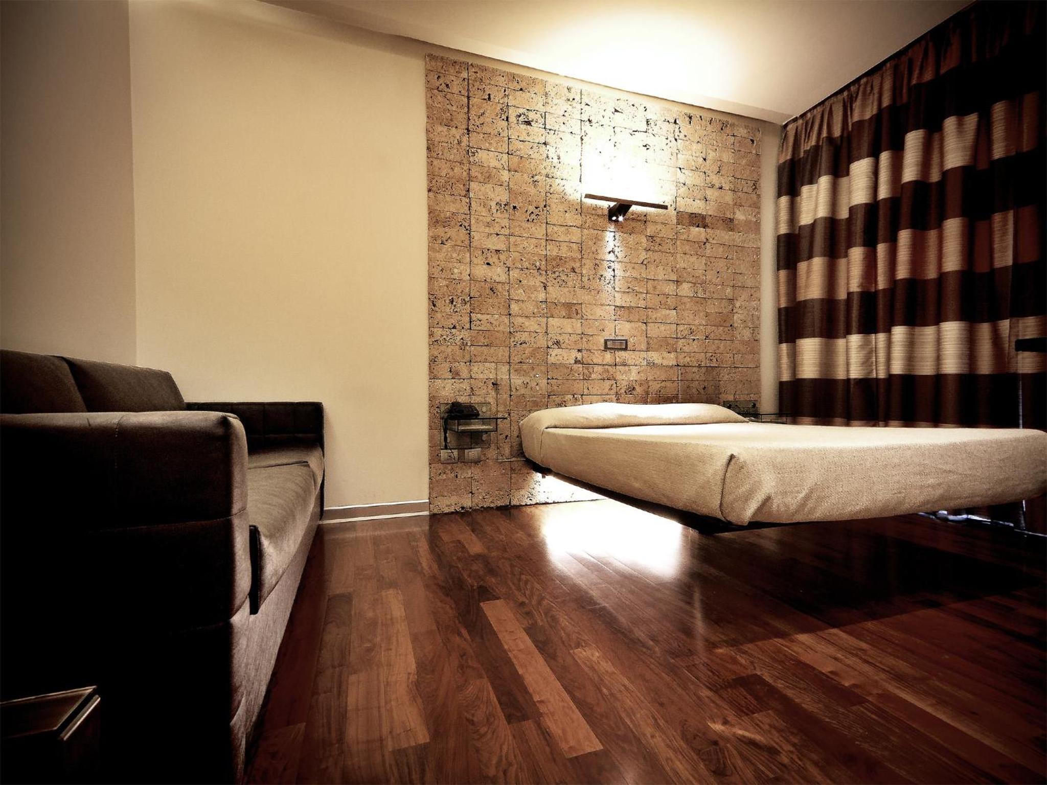 Deluxe Double or Twin Room with Spa Access photo 3
