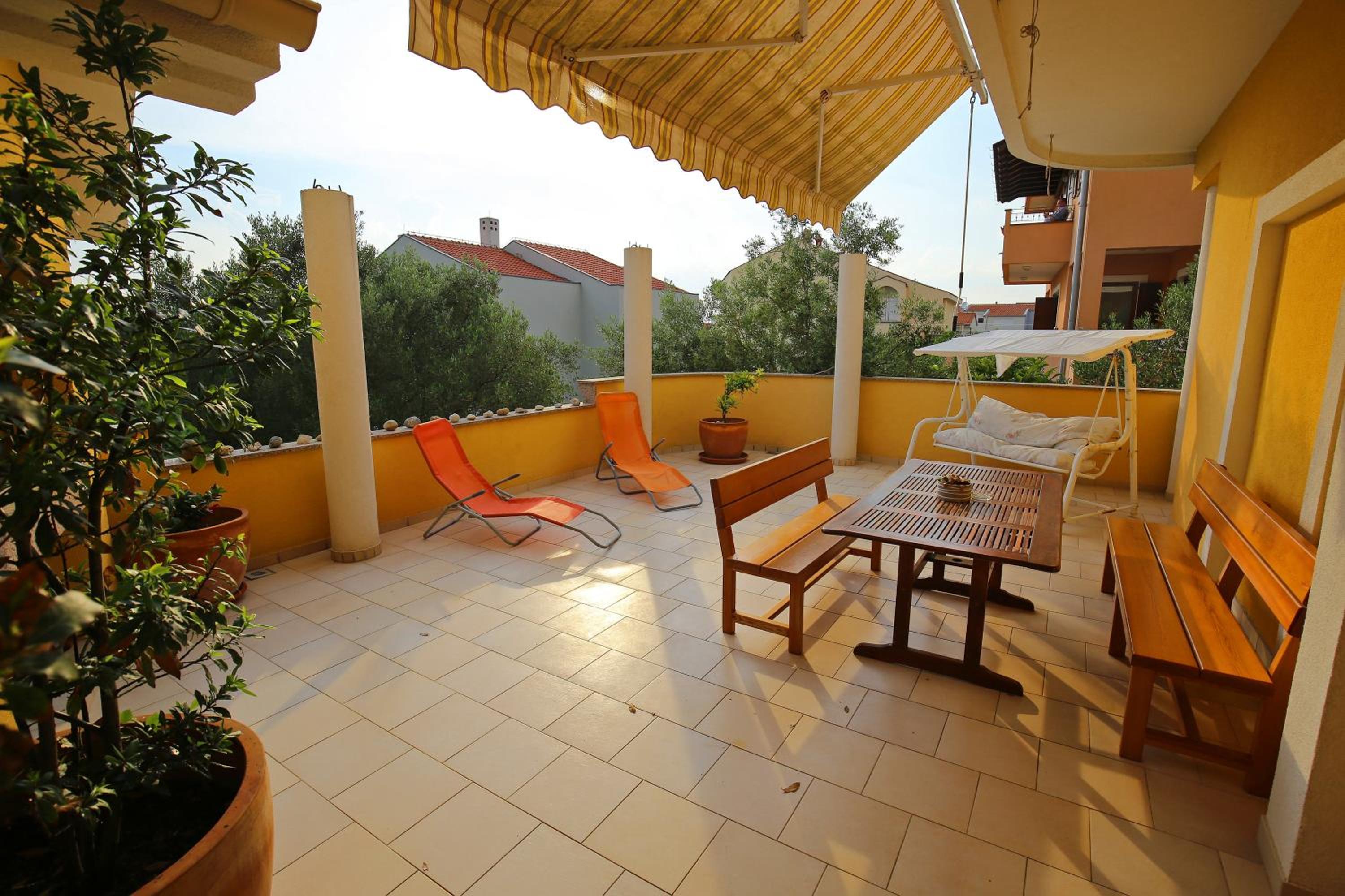 Comfort Two-Bedroom Apartment with Terrace and Sea View (4 Adults) photo 2