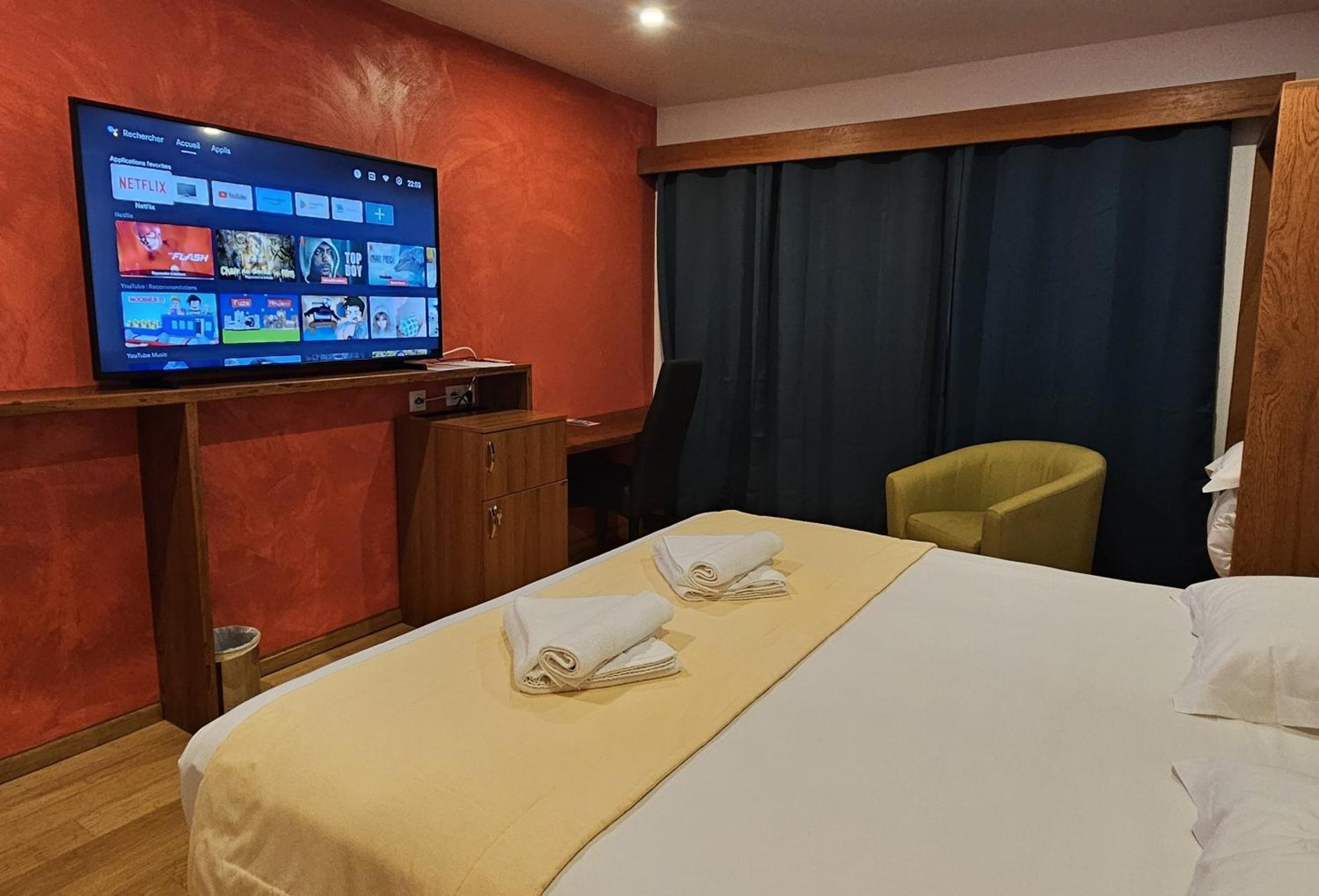 King Room with Balcony photo 3