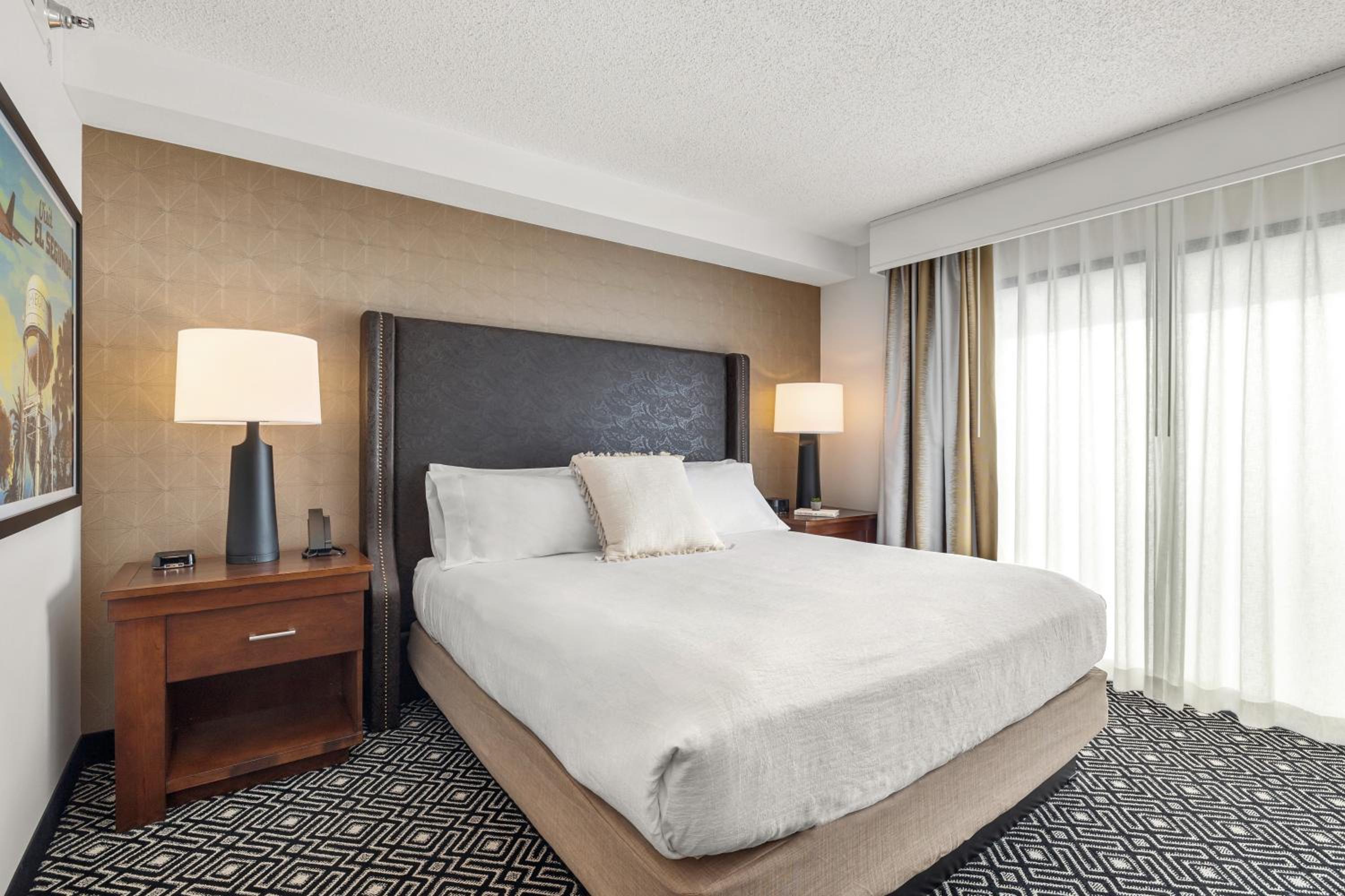 Embassy Suites by Hilton Los Angeles International Airport South, Foto 2