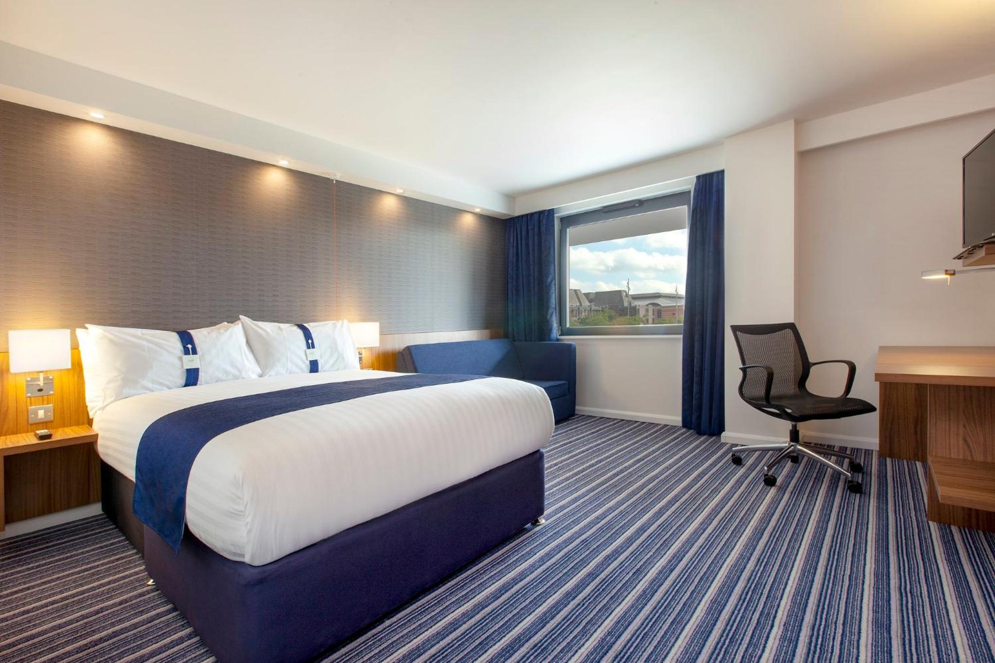 Standard Double Room with Free Hot Breakfast - Accessible