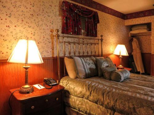 Two-Bedroom Cottage photo 1