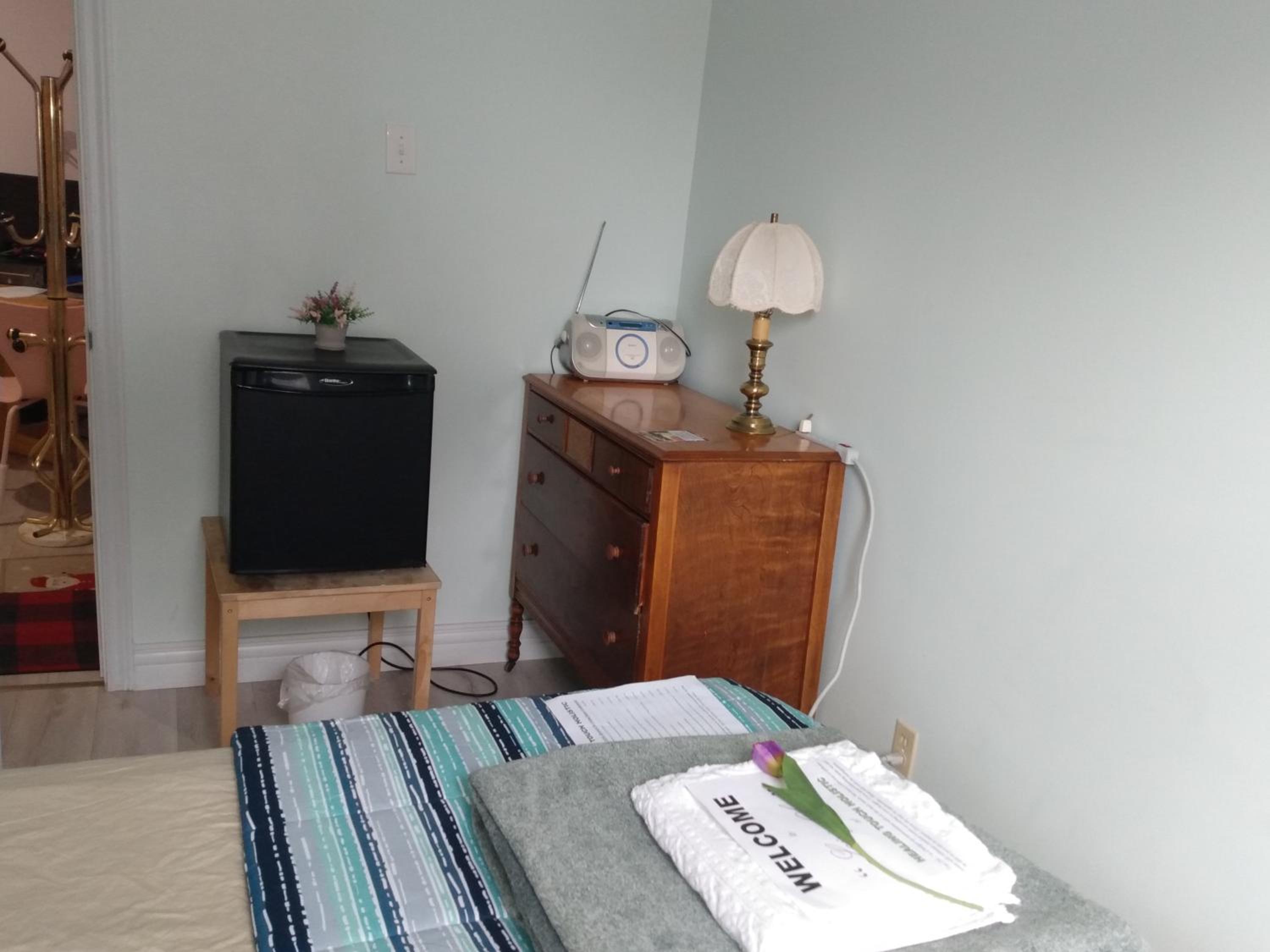 Economy Twin Room photo 2