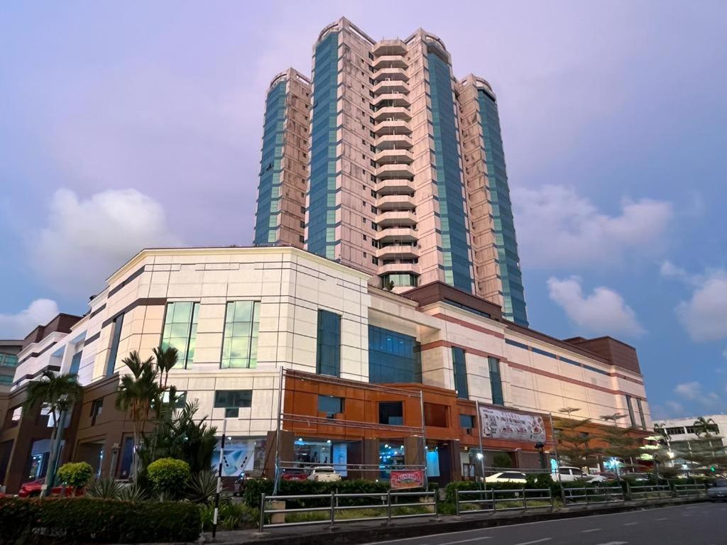 Three-Bedroom Apartment with Ocean View photo 1