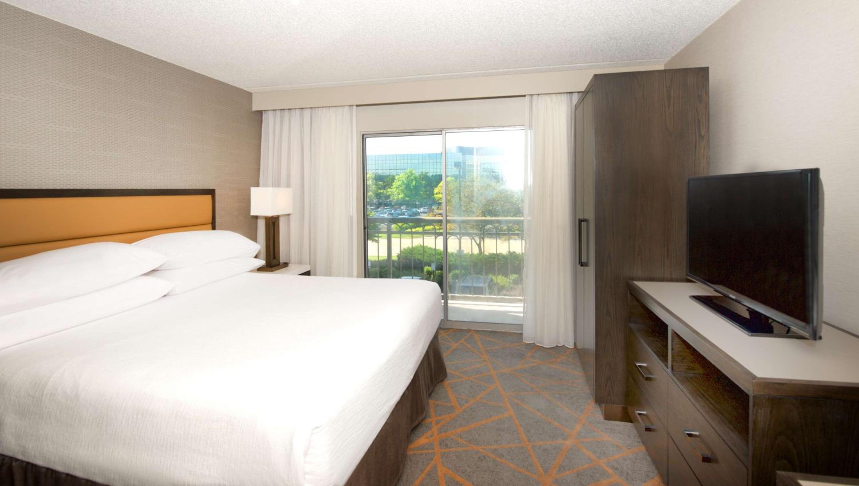 Two-Room King Suite with Balcony - Non-Smoking - Photo 1