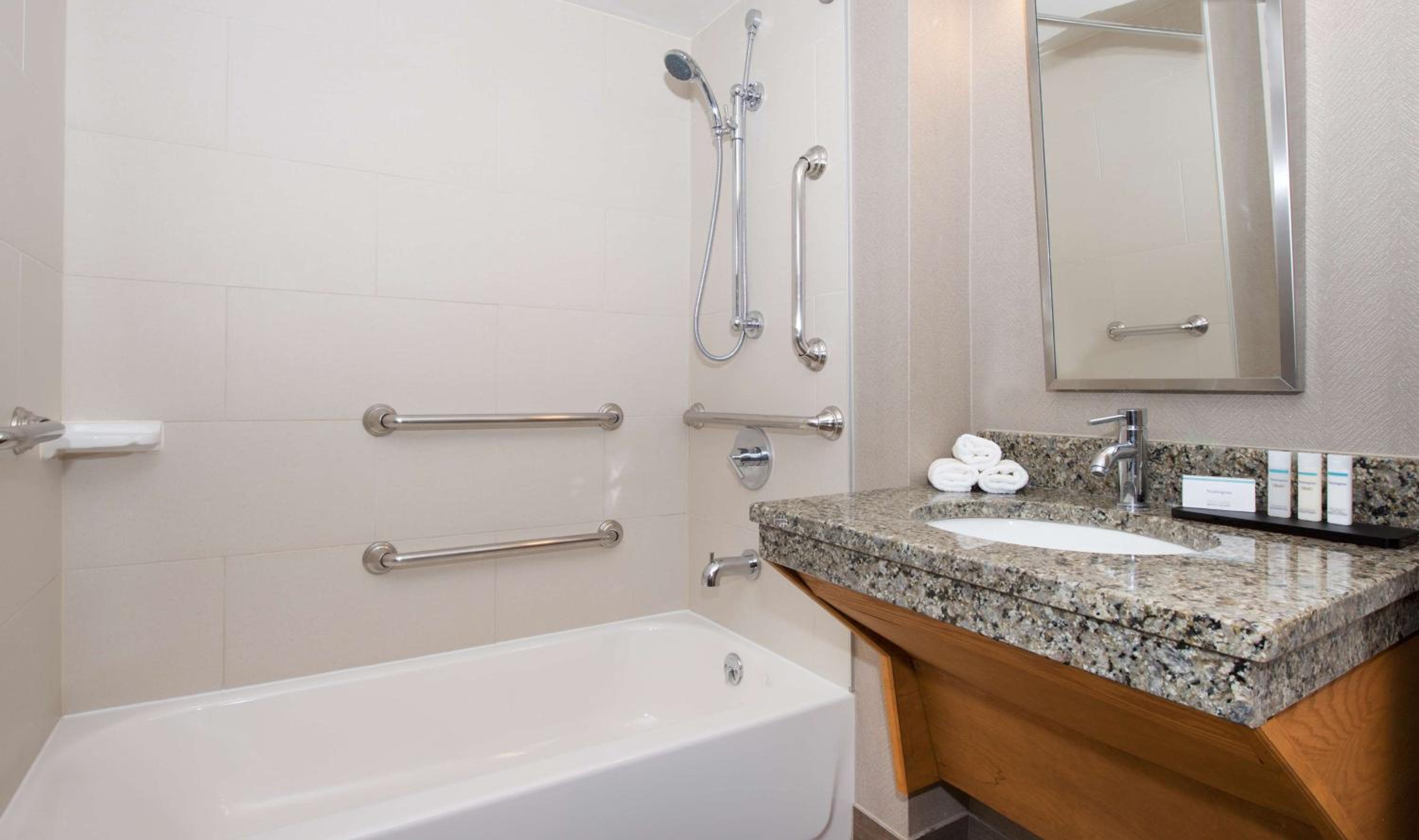 One-Bedroom Suite - Hearing Access - Photo 4