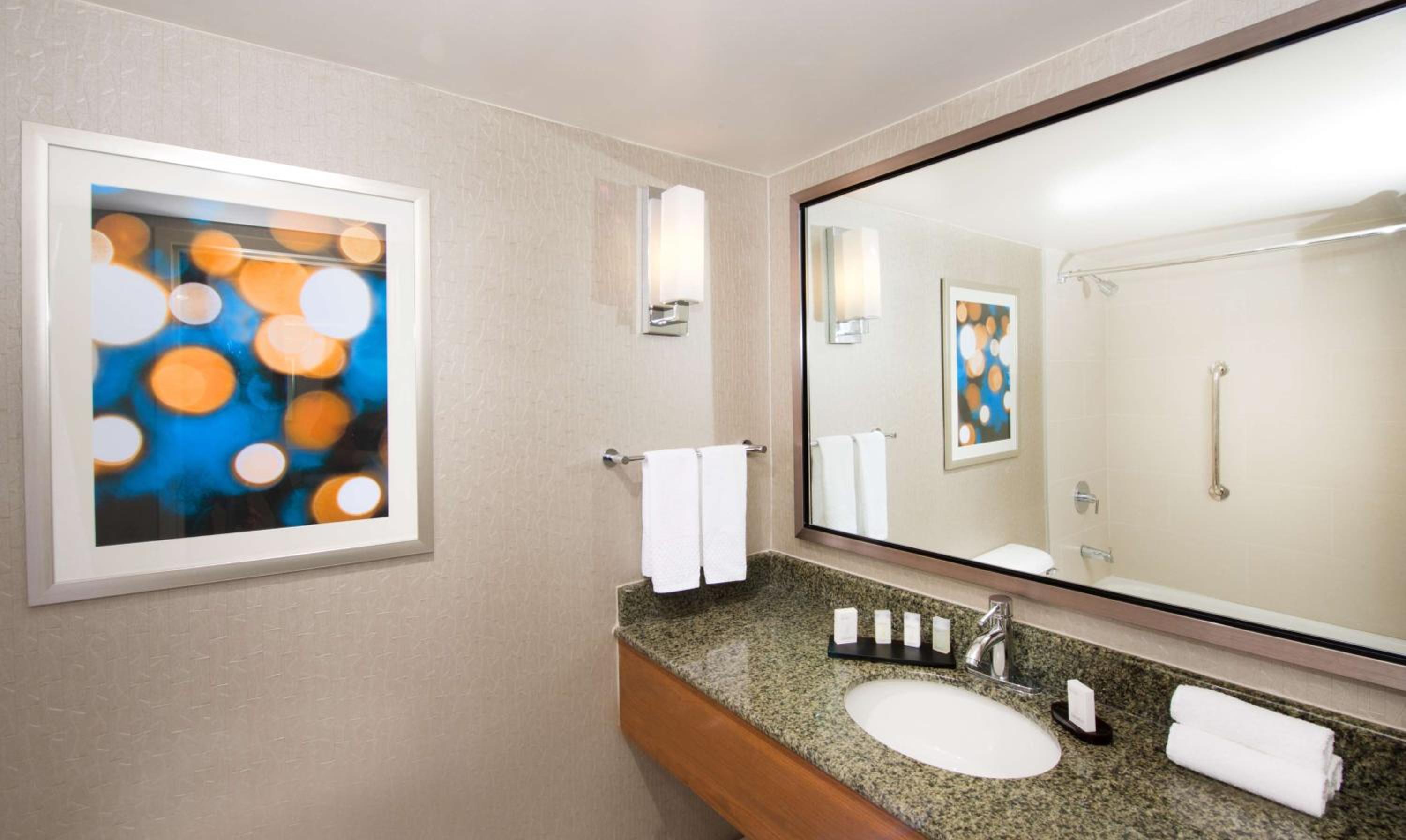 Two-Room King Suite - Non-Smoking - Photo 2