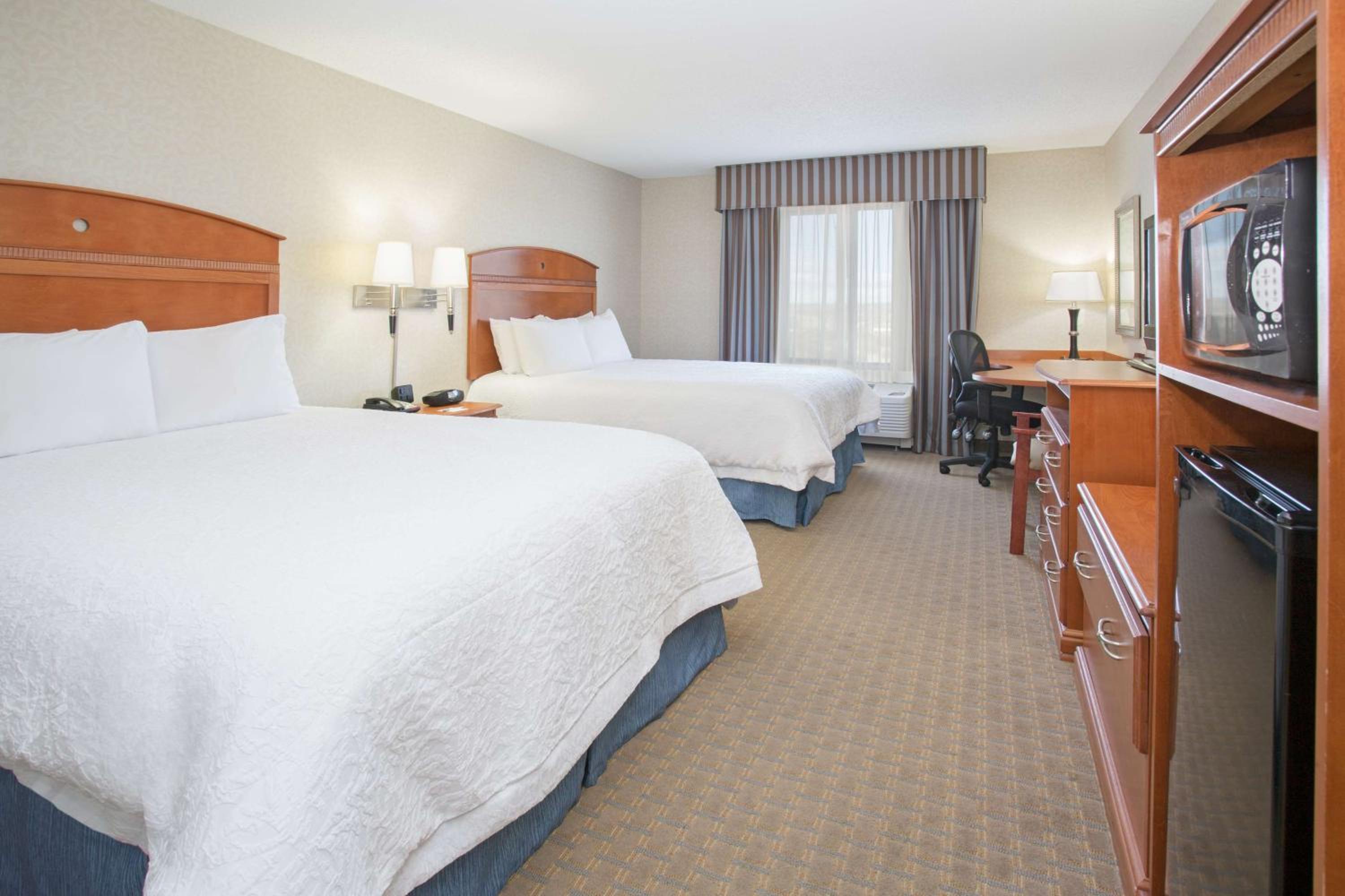 Double Room with Two Double Beds - Non-Smoking - Photo 1