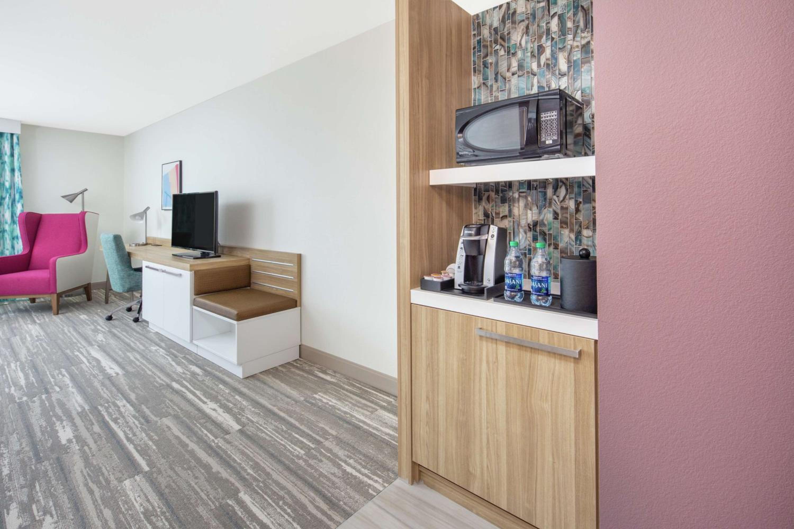 Queen Room with Two Queen Beds - Mobility Access - Photo 1