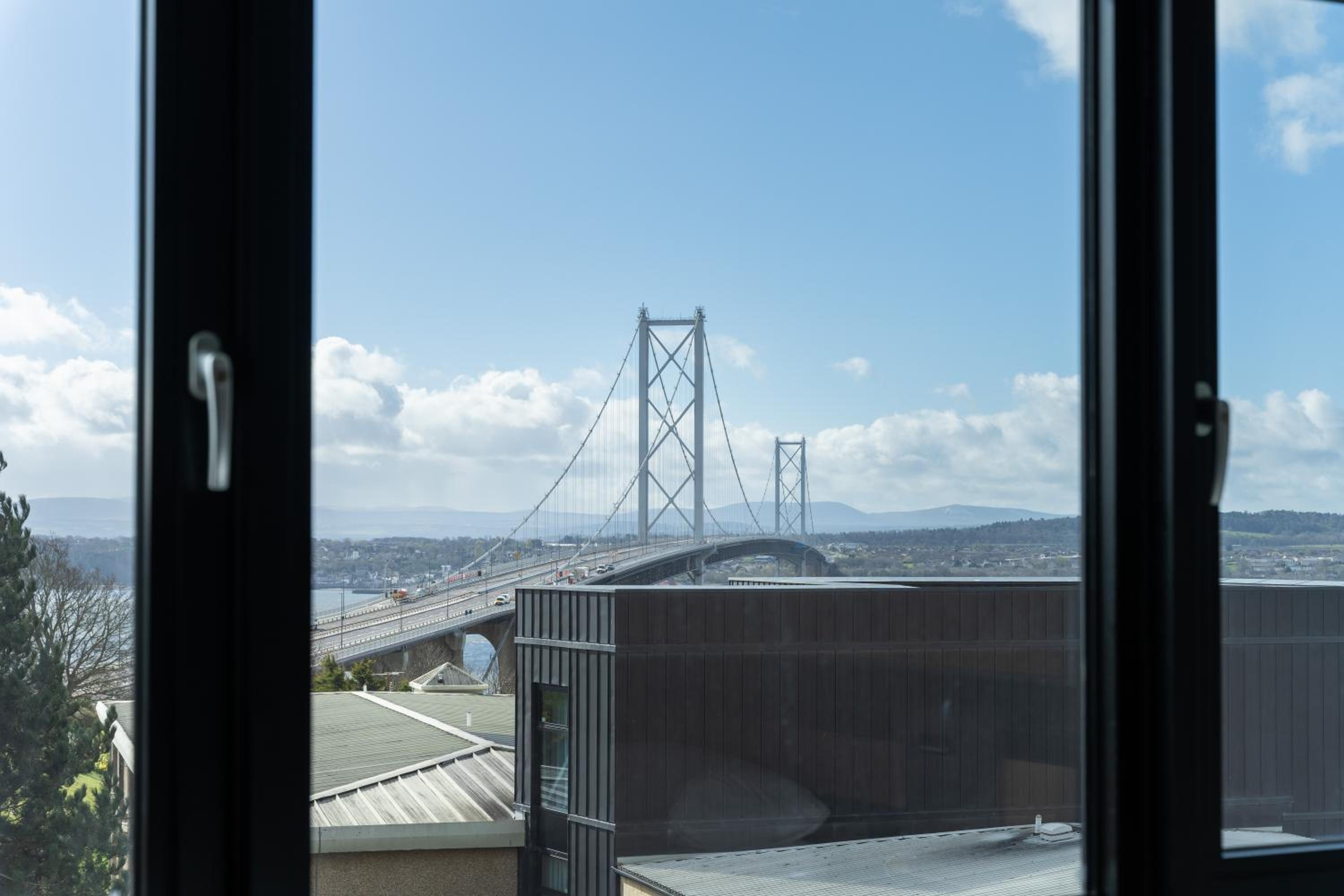 Deluxe King Room with View