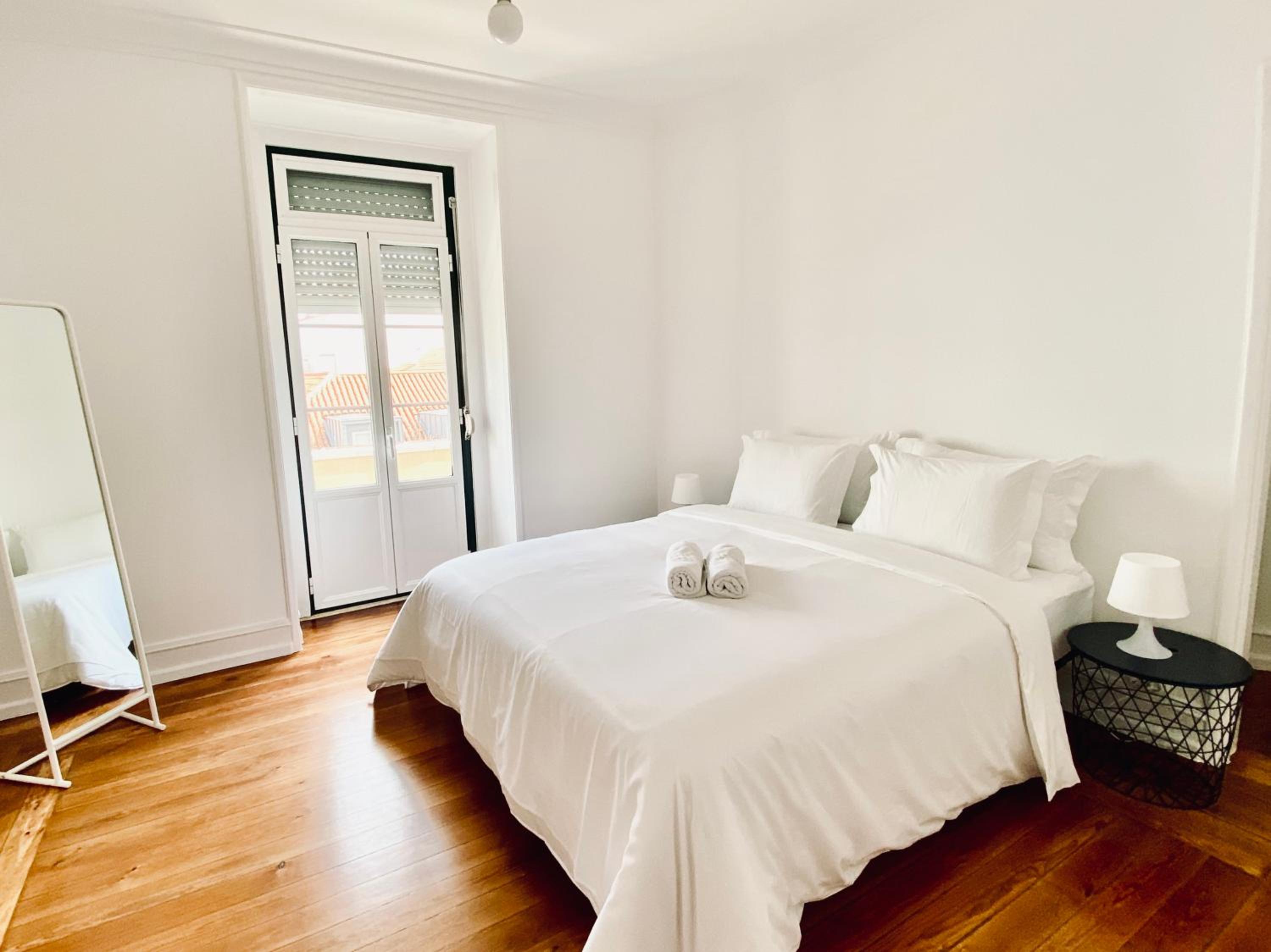 Double Room with Balcony and Shared Bathroom photo 1
